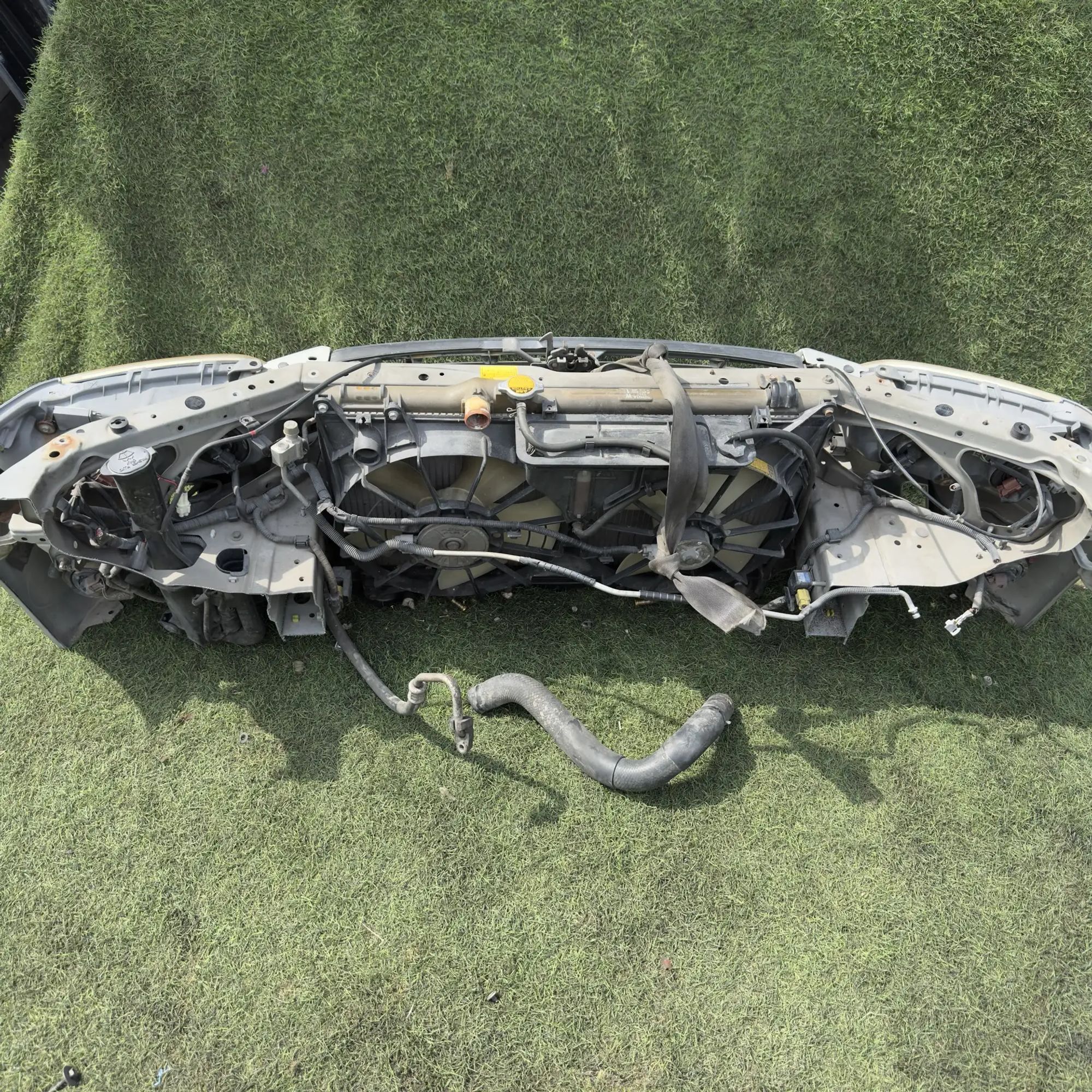 https://ycs.partsauto.market/partsauto-images/thmbs/userImages/772e461030aea93f4dbb6447c0f924d3/part/6fe3b1be-faeb-4bcc-8010-8e240593ed47_1778159164899.jpg