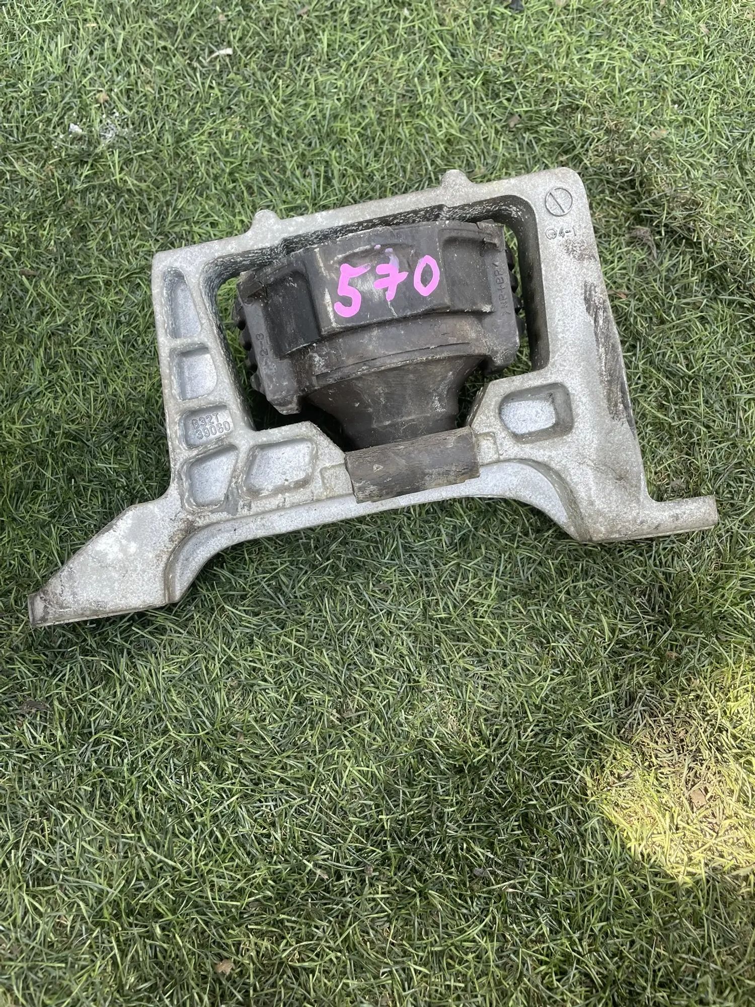https://ycs.partsauto.market/partsauto-images/thmbs/userImages/772e461030aea93f4dbb6447c0f924d3/part/70b94bc4-268d-4245-b4bc-775e8e29a523_1776493173731.jpg