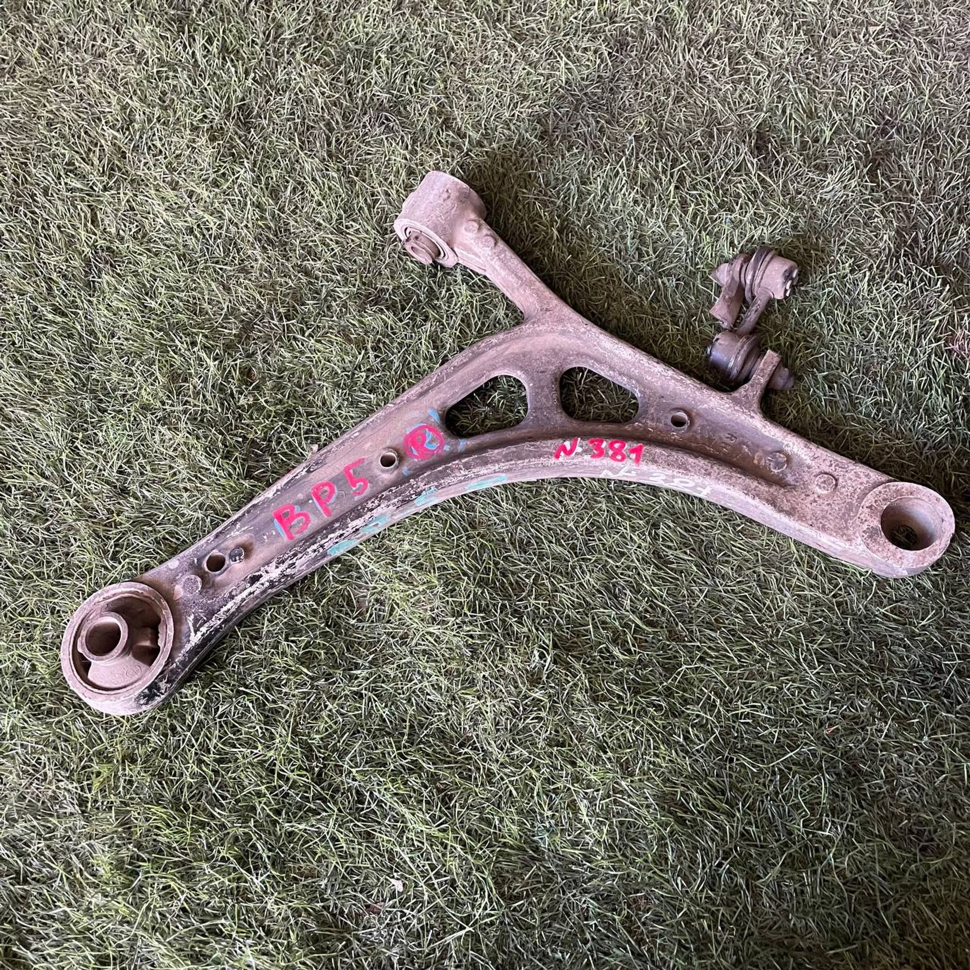 381 Рычаг передний правый нижний SUBARU LEGACY BP5, 4500 рублей, Невинномысск