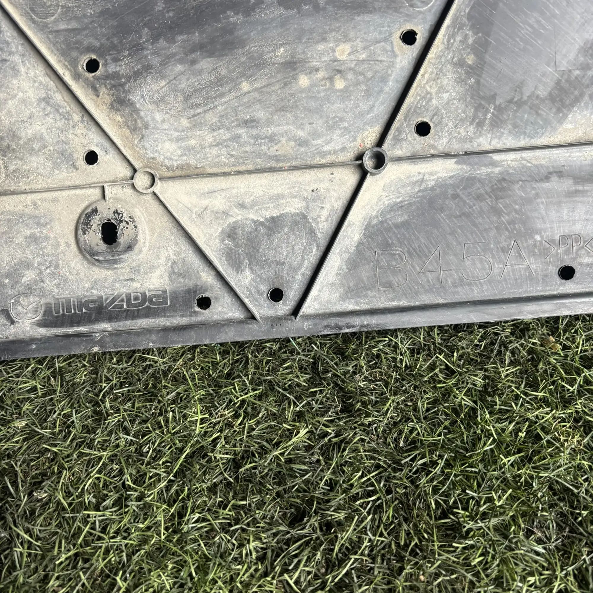 https://ycs.partsauto.market/partsauto-images/thmbs/userImages/772e461030aea93f4dbb6447c0f924d3/part/70d2ad46-9e11-4098-9fcc-bb79cc3aaccd_1777292763259.jpg