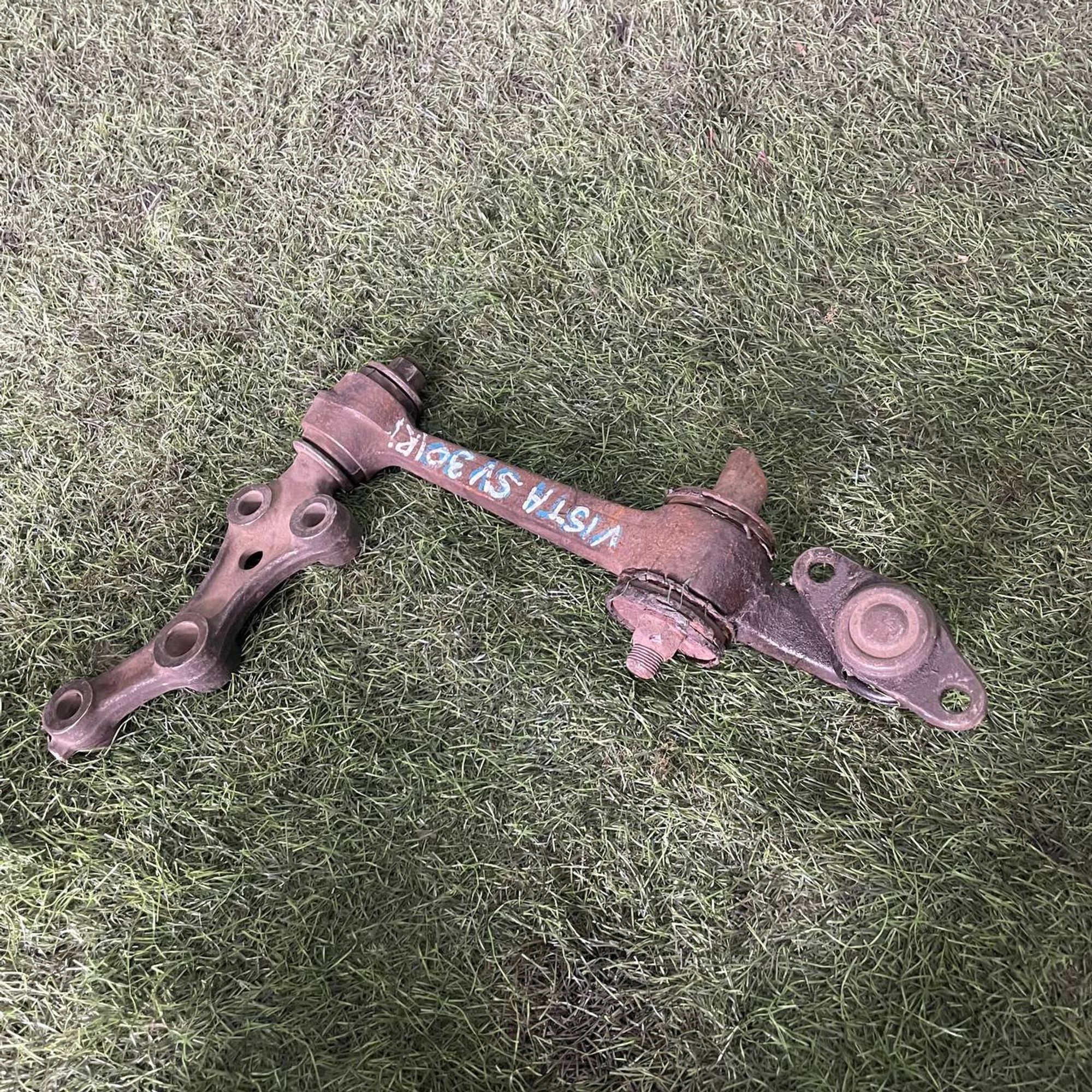 113 Рычаг передний правый нижний TOYOTA VISTA SV30, 1 рублей, Невинномысск