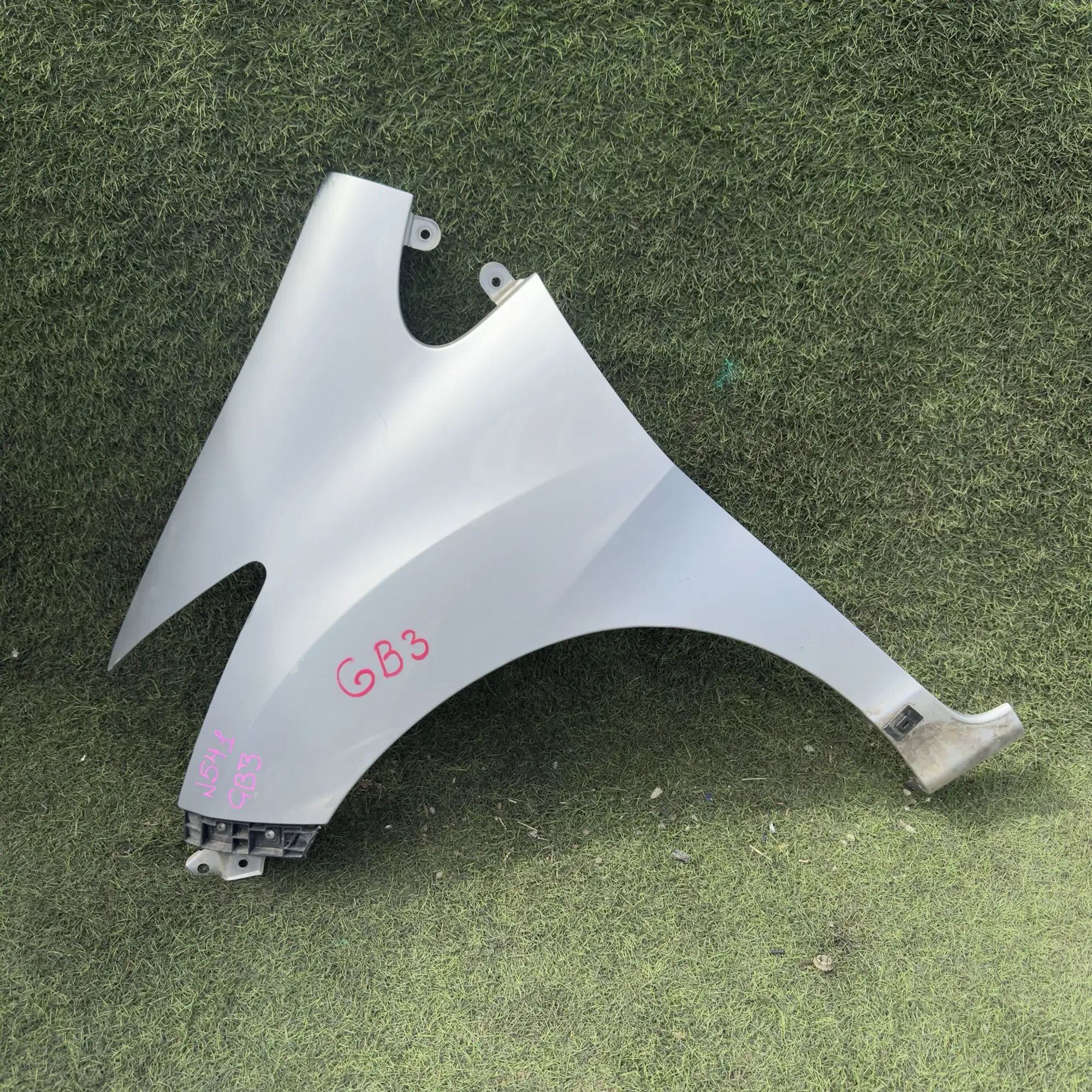 https://ycs.partsauto.market/partsauto-images/thmbs/userImages/772e461030aea93f4dbb6447c0f924d3/part/713311b1-1f43-4dd0-8172-4434b702ebcf_1778826680632.jpg
