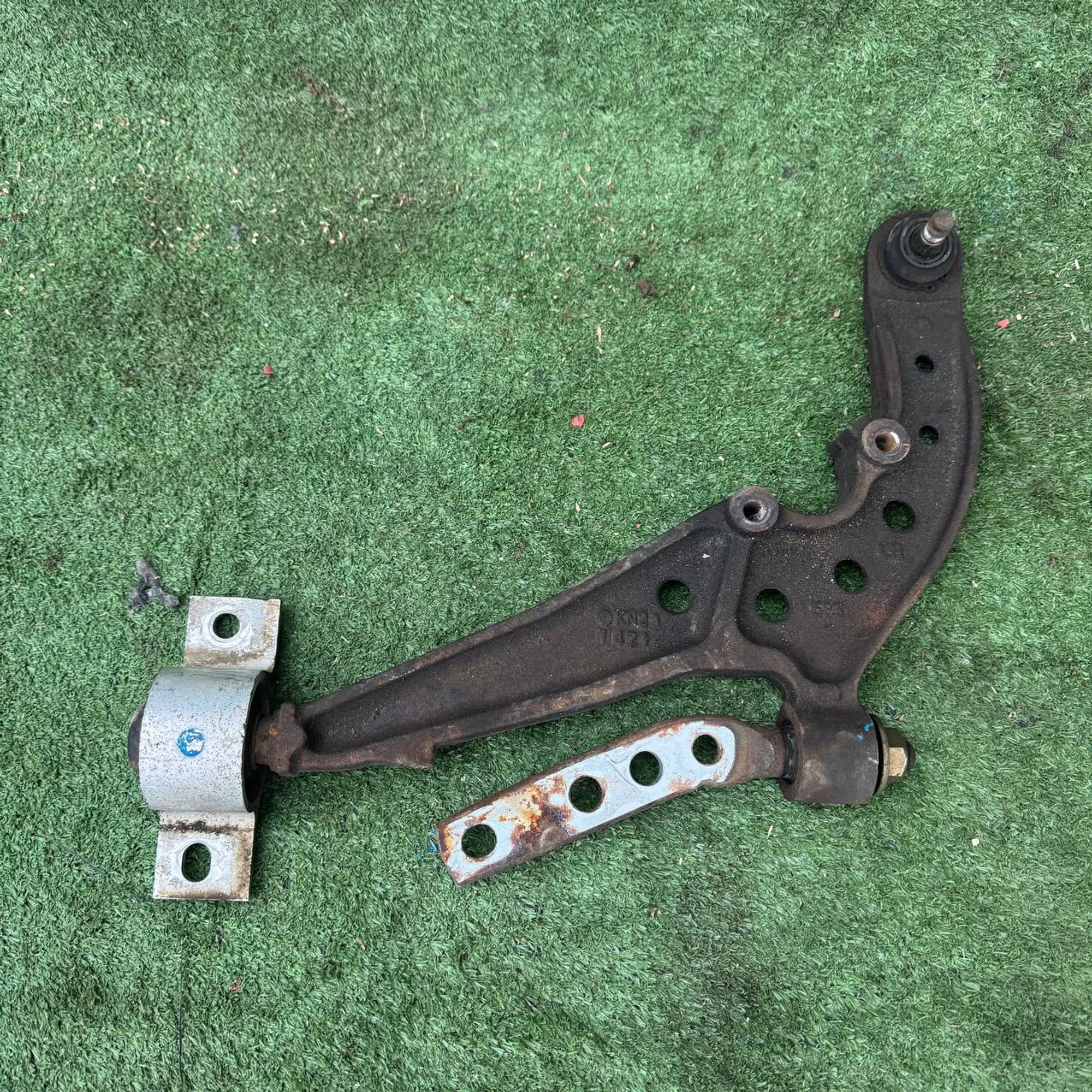 https://ycs.partsauto.market/partsauto-images/thmbs/userImages/772e461030aea93f4dbb6447c0f924d3/part/71c9910f-cb6c-4114-8996-045834aea987_1735389514686.jpg