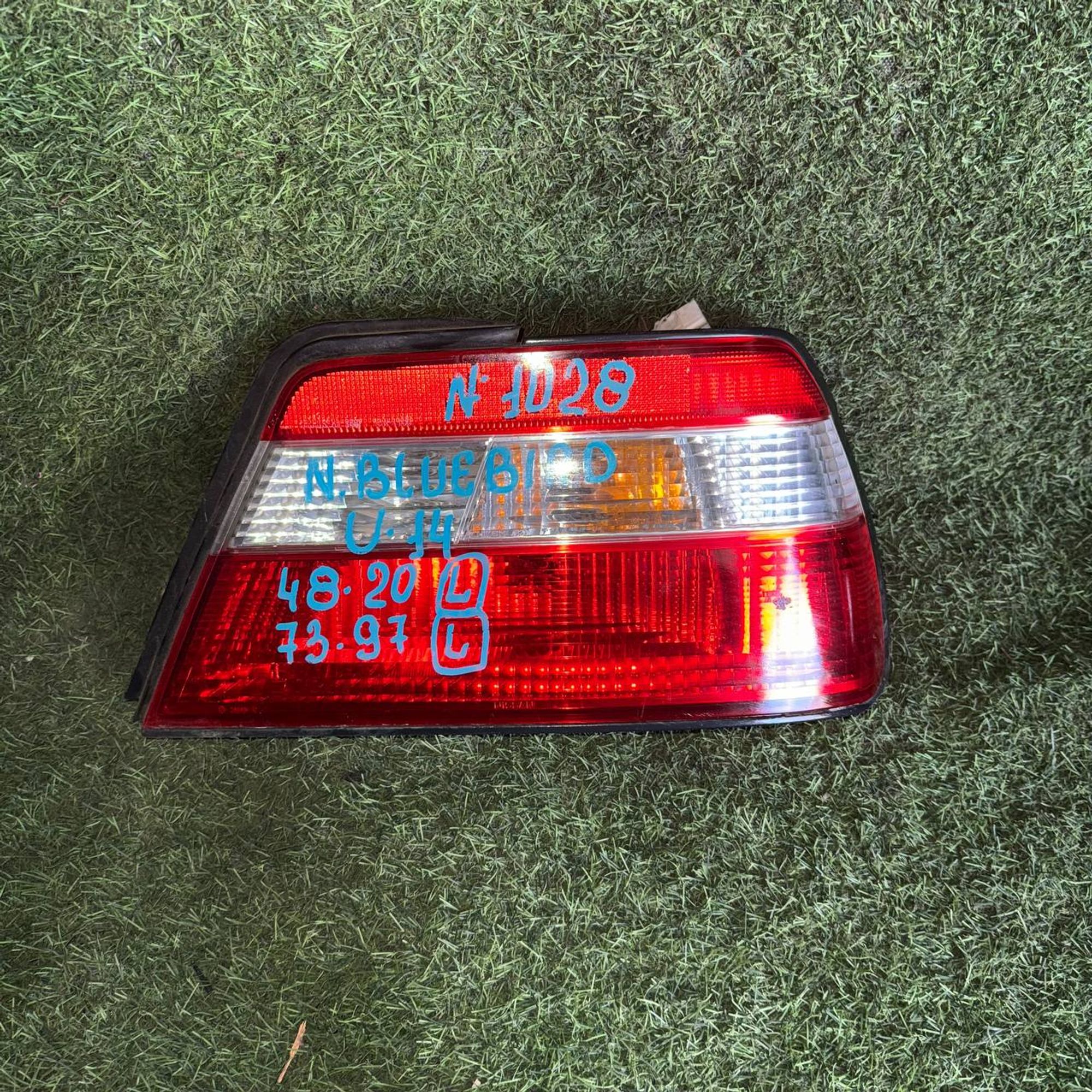 1028 Фонарь задний левый NISSAN BLUEBIRD U14, 1 рублей, Невинномысск