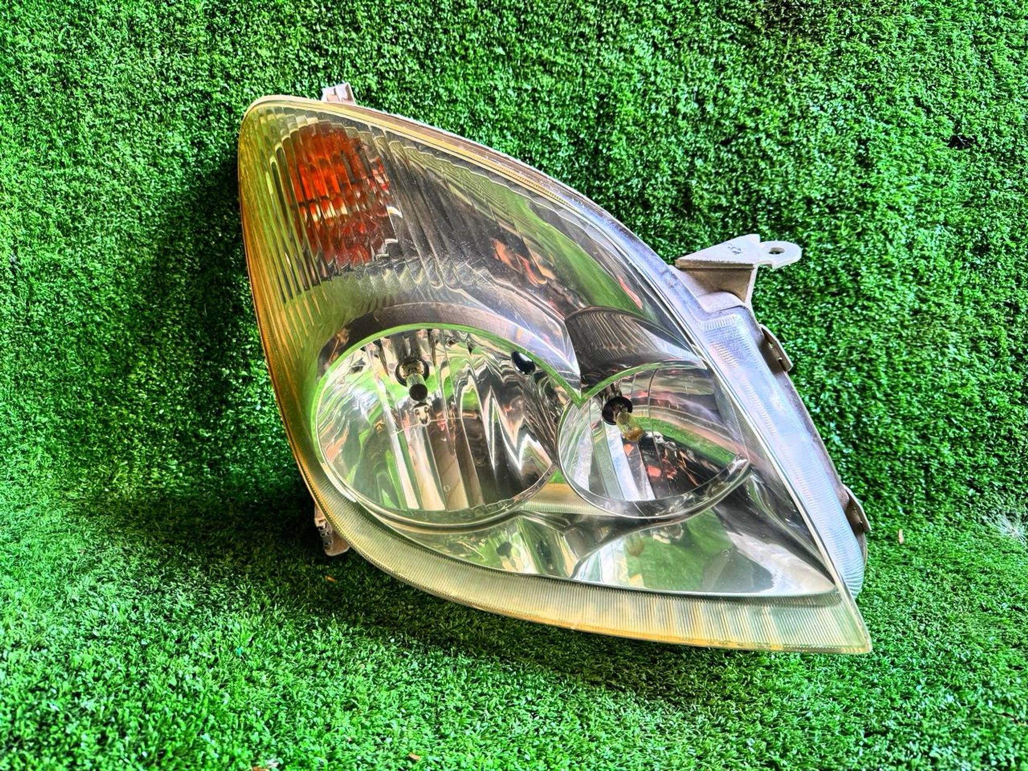 фара на TOYOTA COROLLA SPACIO NZE121, 4500 рублей, Невинномысск