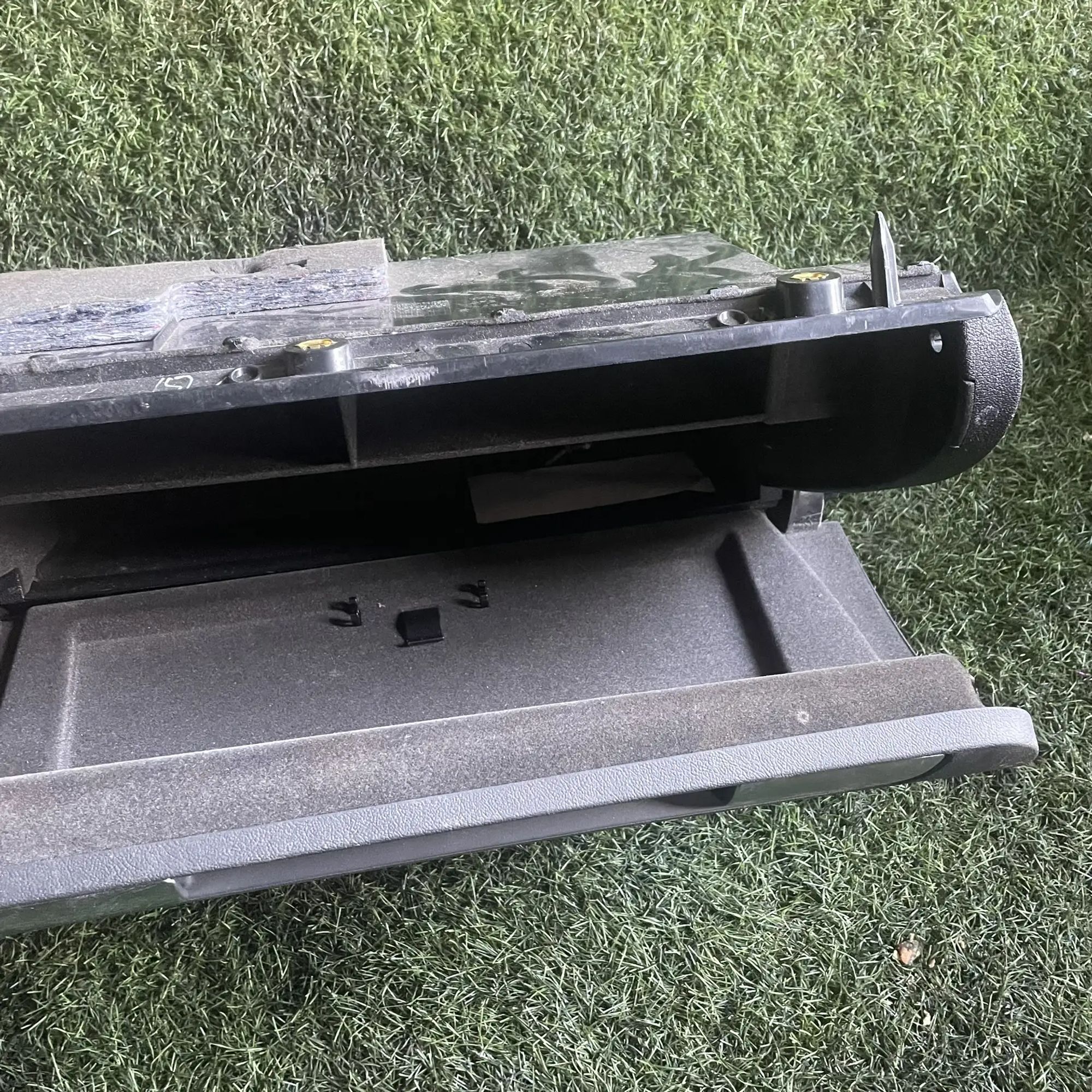 https://ycs.partsauto.market/partsauto-images/thmbs/userImages/772e461030aea93f4dbb6447c0f924d3/part/72db6d57-2e11-467f-9e84-2c3ef8850e3a_1776773304606.jpg