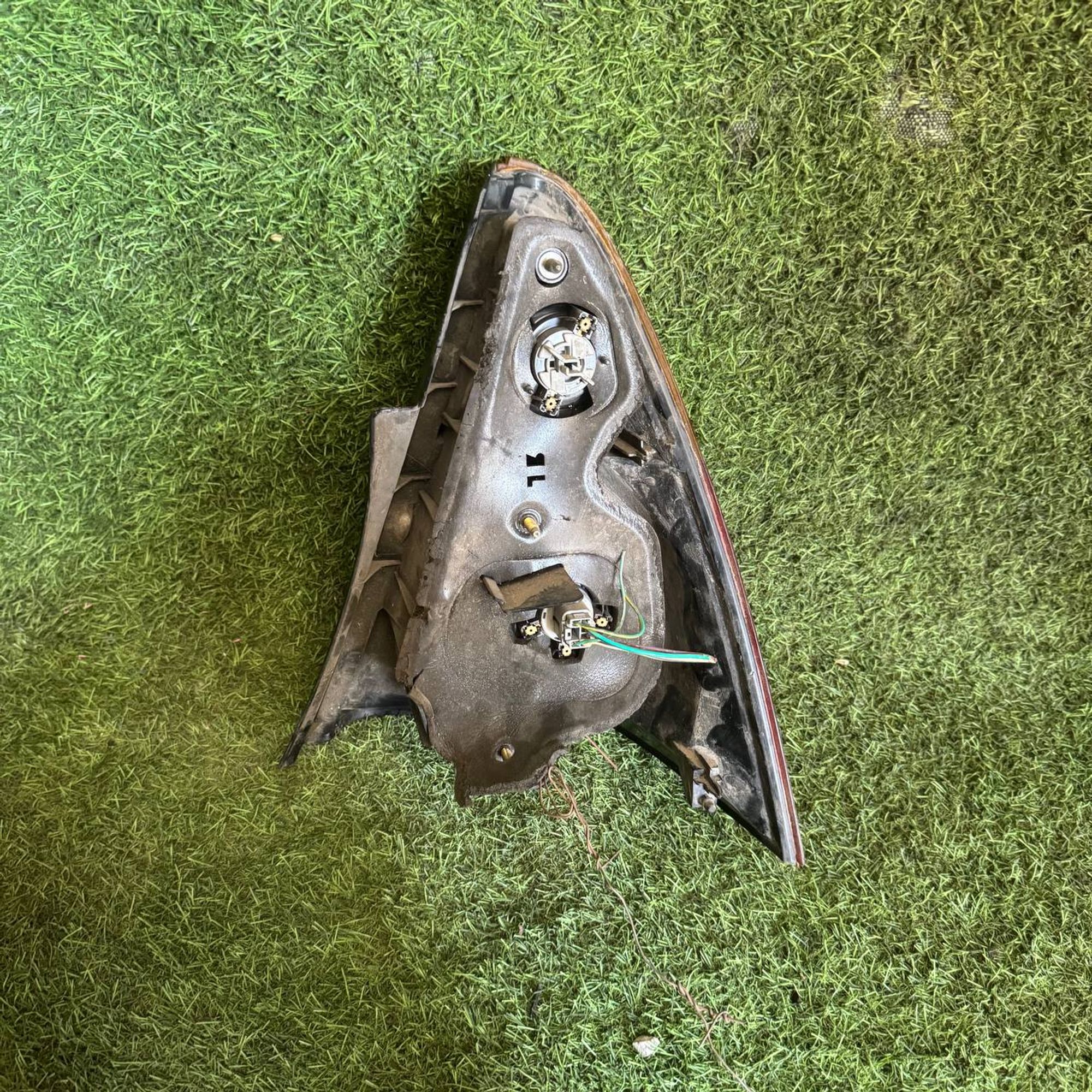 1208 Фонарь задний левый DAIHATSU YRV M201G, 6000 рублей, Невинномысск