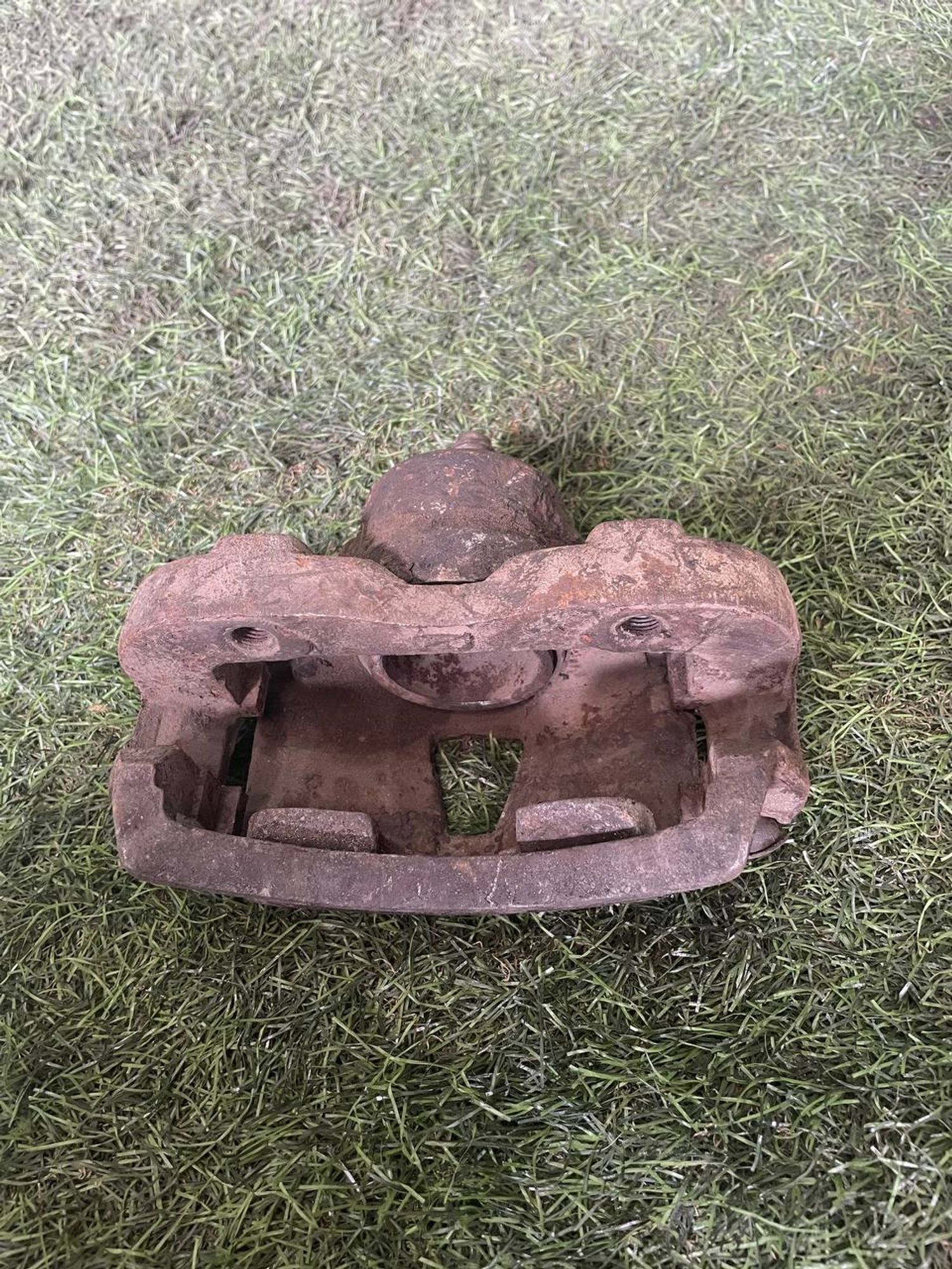 367 Суппорт тормозной передний левый NISSAN PRIMERA P10, 2500 рублей, Невинномысск