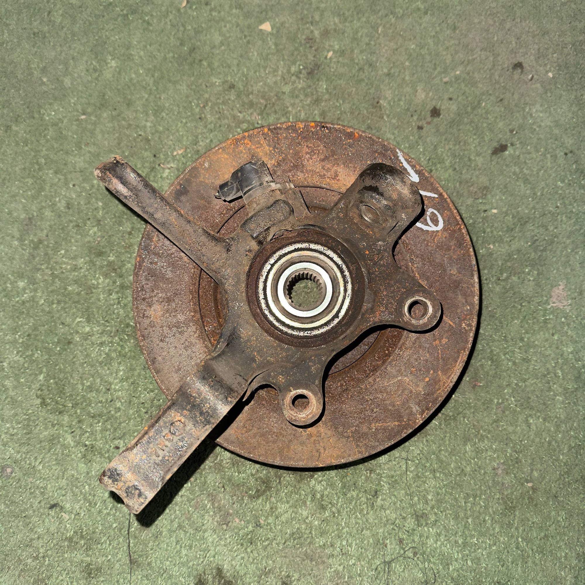 692 Ступица передняя правая NISSAN BLUEBIRD SYLPHY QG10, 5000 рублей, Невинномысск