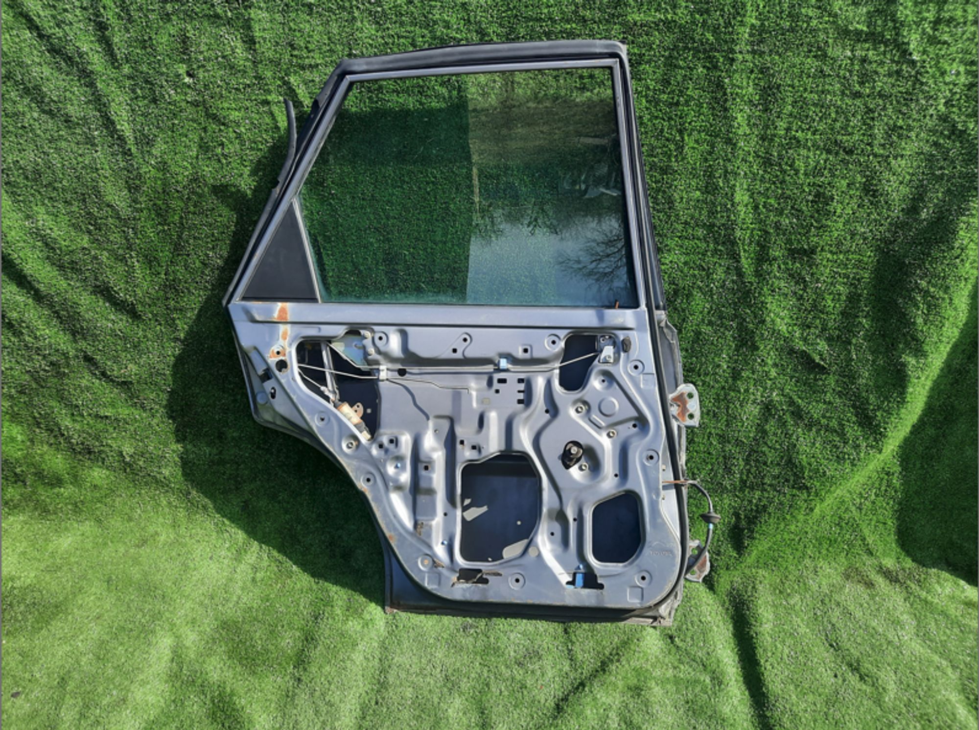 889 дверь на TOYOTA CARINA ST170, 5500 рублей, Невинномысск