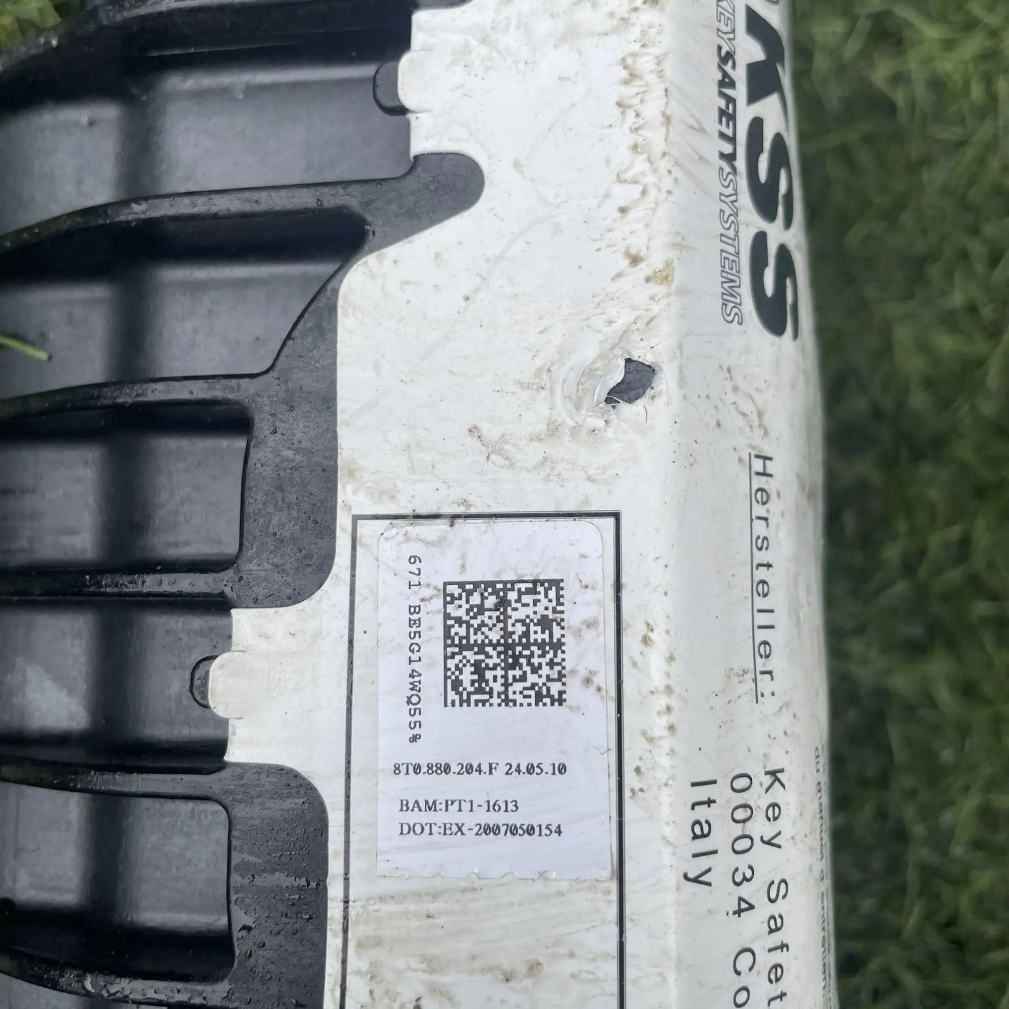 https://ycs.partsauto.market/partsauto-images/thmbs/userImages/772e461030aea93f4dbb6447c0f924d3/part/74e301ca-0b80-4a08-993b-438ed5c47c46_1778929036410.jpg