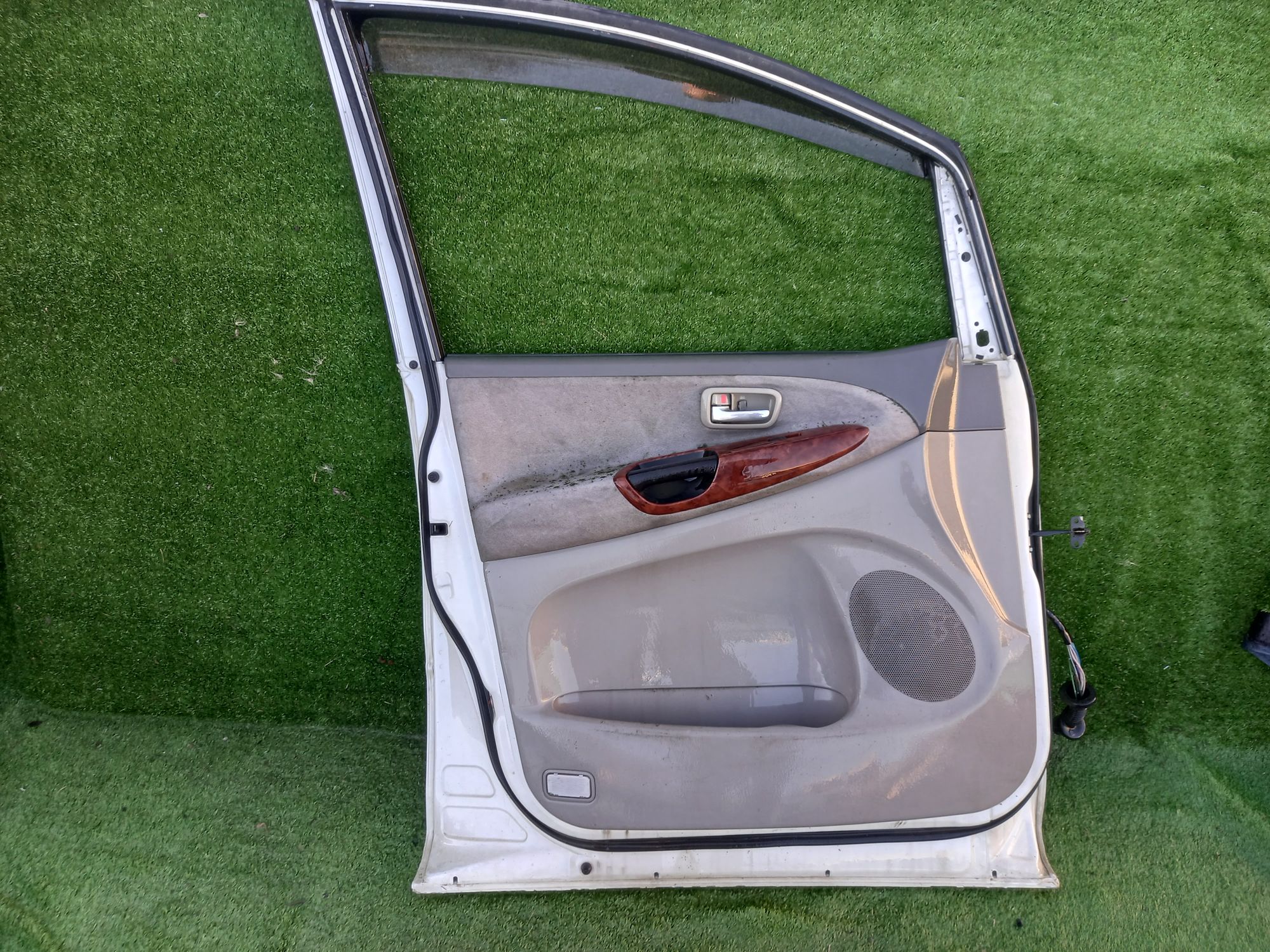 1827 дверь F/L на TOYOTA ESTIMA ACR30, 9500 рублей, Невинномысск