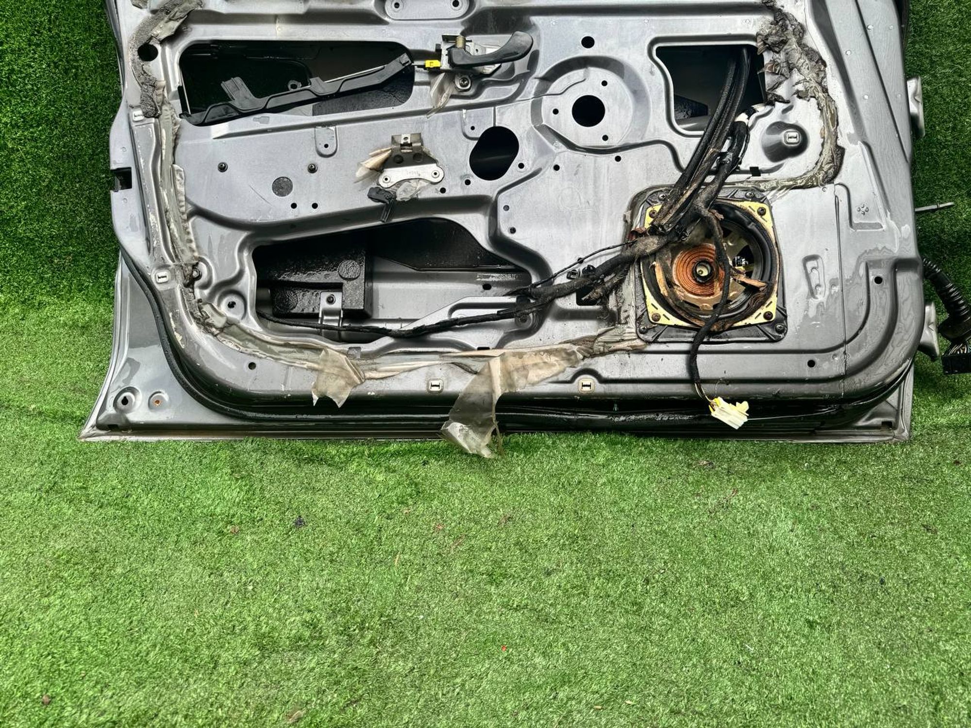 846 дверь на MITSUBISHI CARISMA DA2A, 10500 рублей, Невинномысск