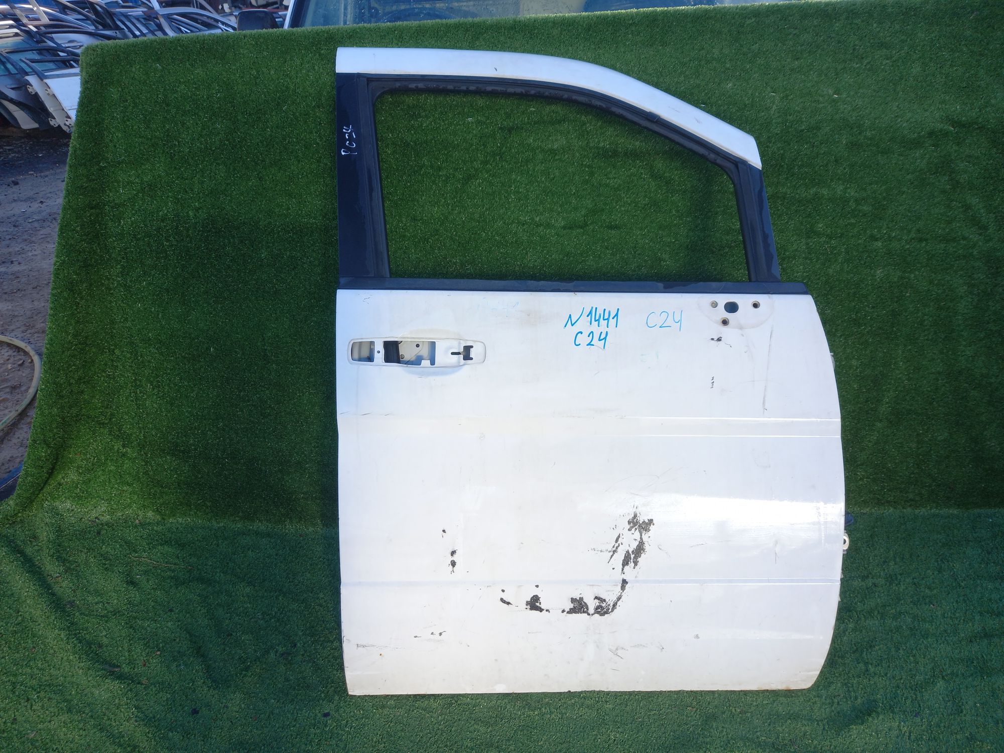 1441 дверь F/R на NISSAN SERENA C24, 10000 рублей, Невинномысск