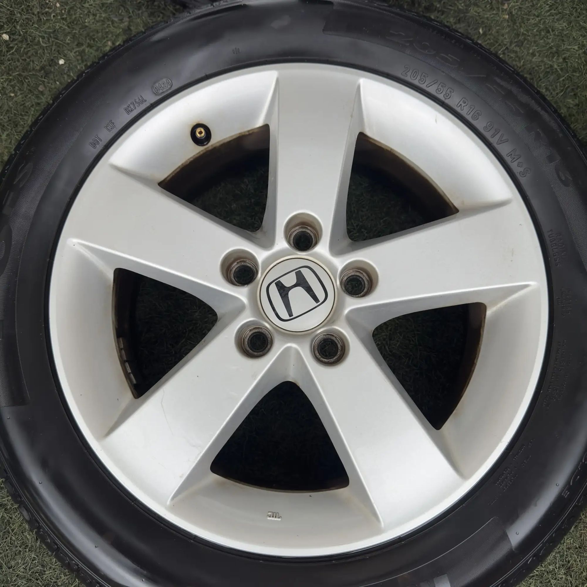 https://ycs.partsauto.market/partsauto-images/thmbs/userImages/772e461030aea93f4dbb6447c0f924d3/part/762a7f57-809c-43cc-882c-6baf9e2602be_1777989003700.jpg
