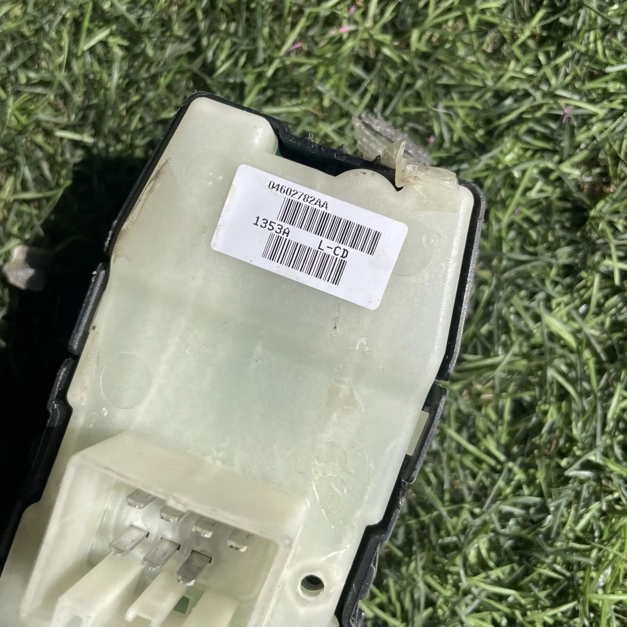 https://ycs.partsauto.market/partsauto-images/thmbs/userImages/772e461030aea93f4dbb6447c0f924d3/part/768f7586-555b-43c6-9ea5-c8d12e659e22_1776687035080.jpg