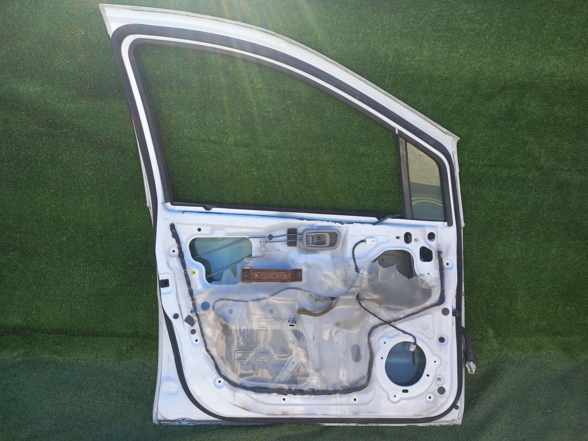 1846 дверь перед лево NISSAN LIBERTY PM12, 10500 рублей, Невинномысск