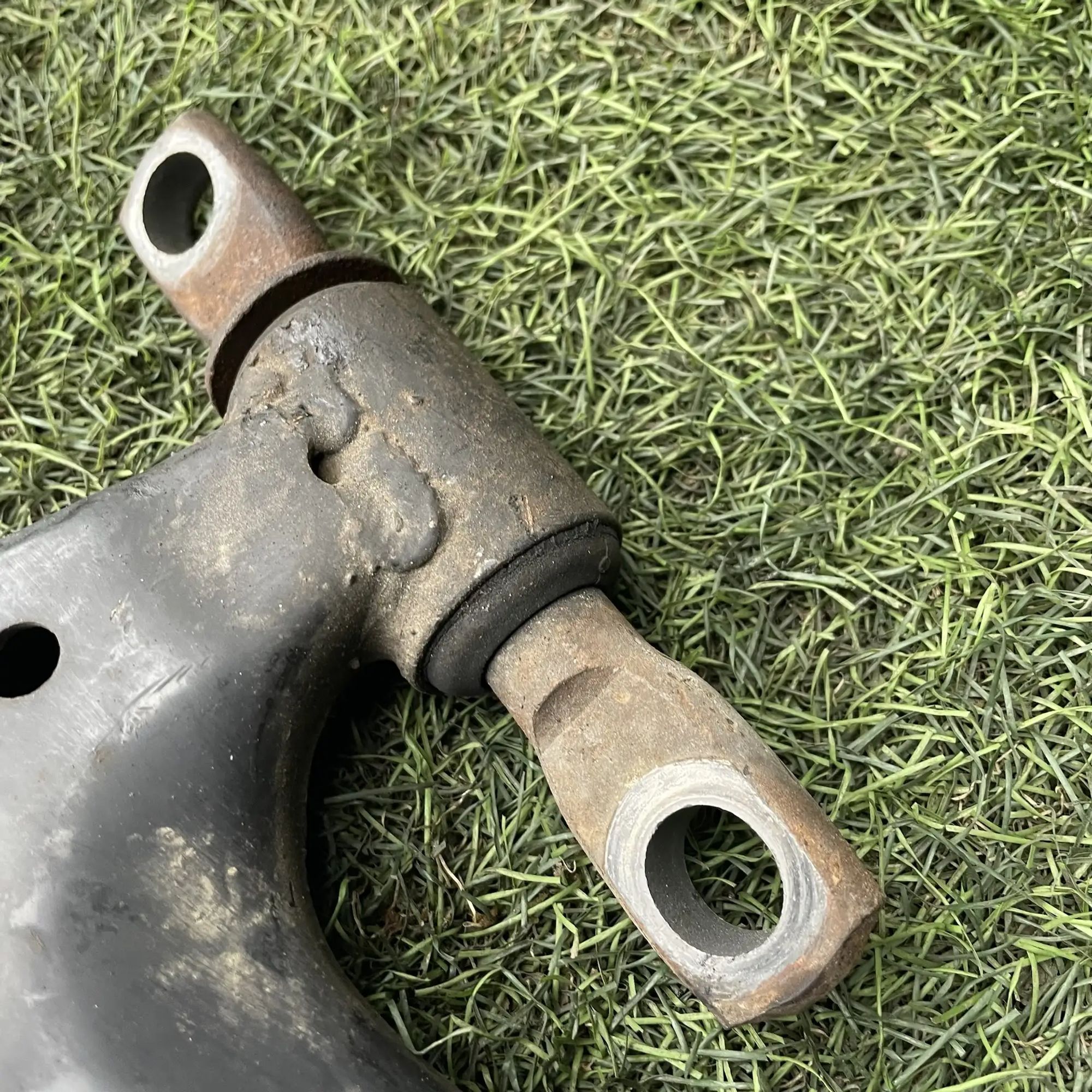 https://ycs.partsauto.market/partsauto-images/thmbs/userImages/772e461030aea93f4dbb6447c0f924d3/part/77dff9e6-8b85-4db1-b5f3-0f5cdadc5f53_1779194757811.jpg