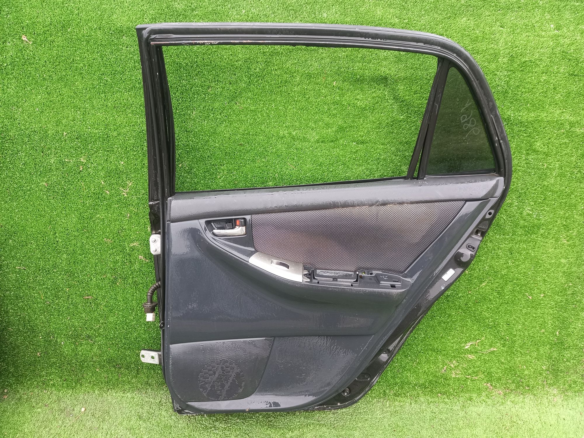 986 дверь B/R на TOYOTA COROLLA RUNX ZZE123, 10500 рублей, Невинномысск