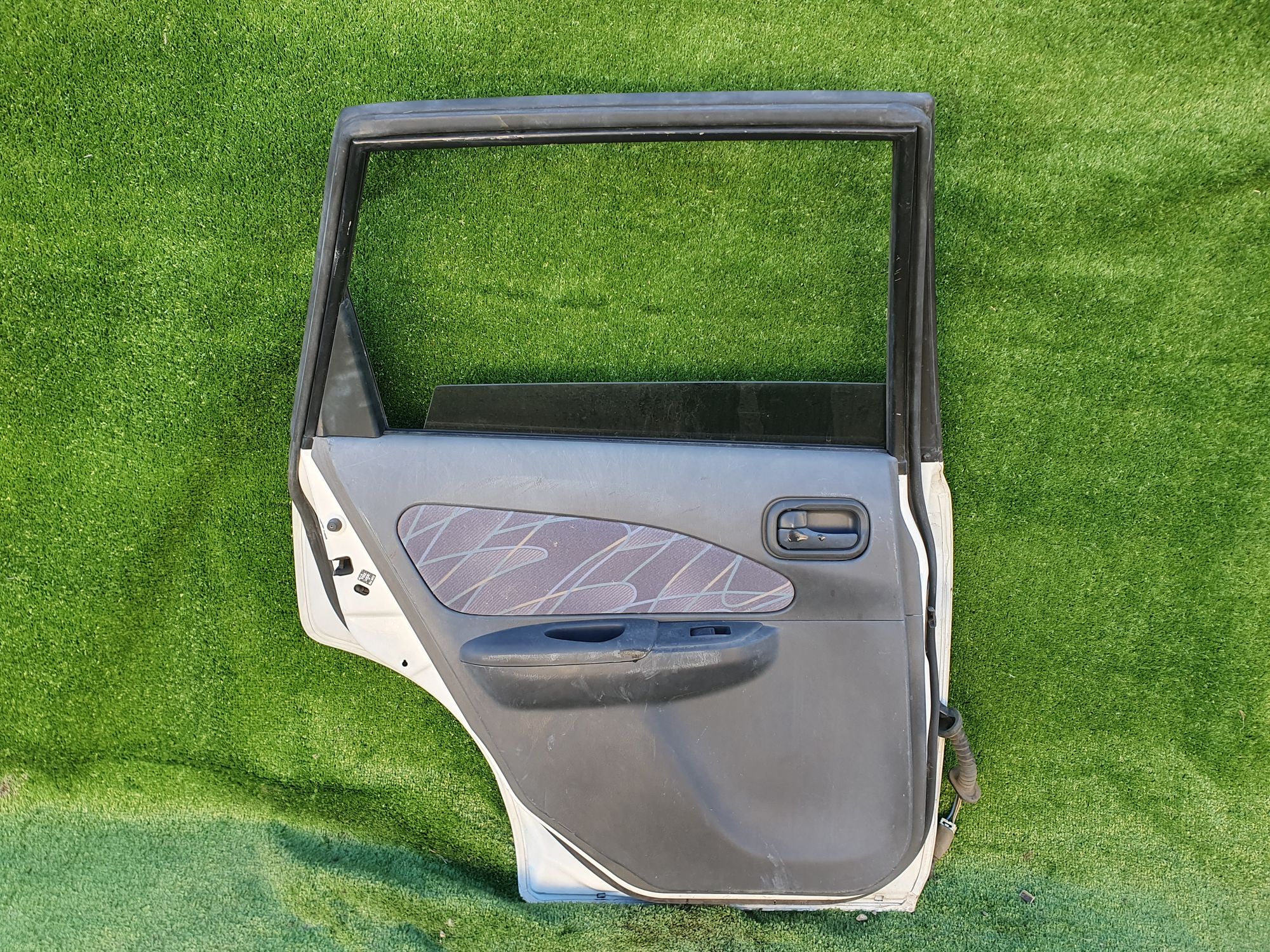 226 дверь на NISSAN AD Y11, 9500 рублей, Невинномысск