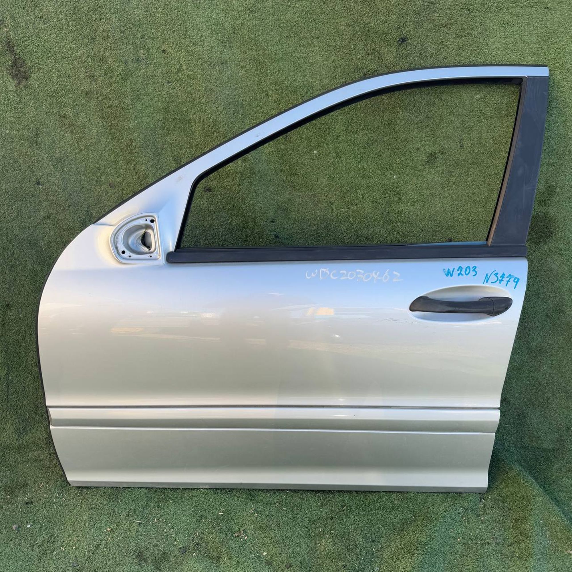 https://ycs.partsauto.market/partsauto-images/thmbs/userImages/772e461030aea93f4dbb6447c0f924d3/part/791ebb16-cb64-4a88-98b9-c38226ecd789_1734685274073.jpg