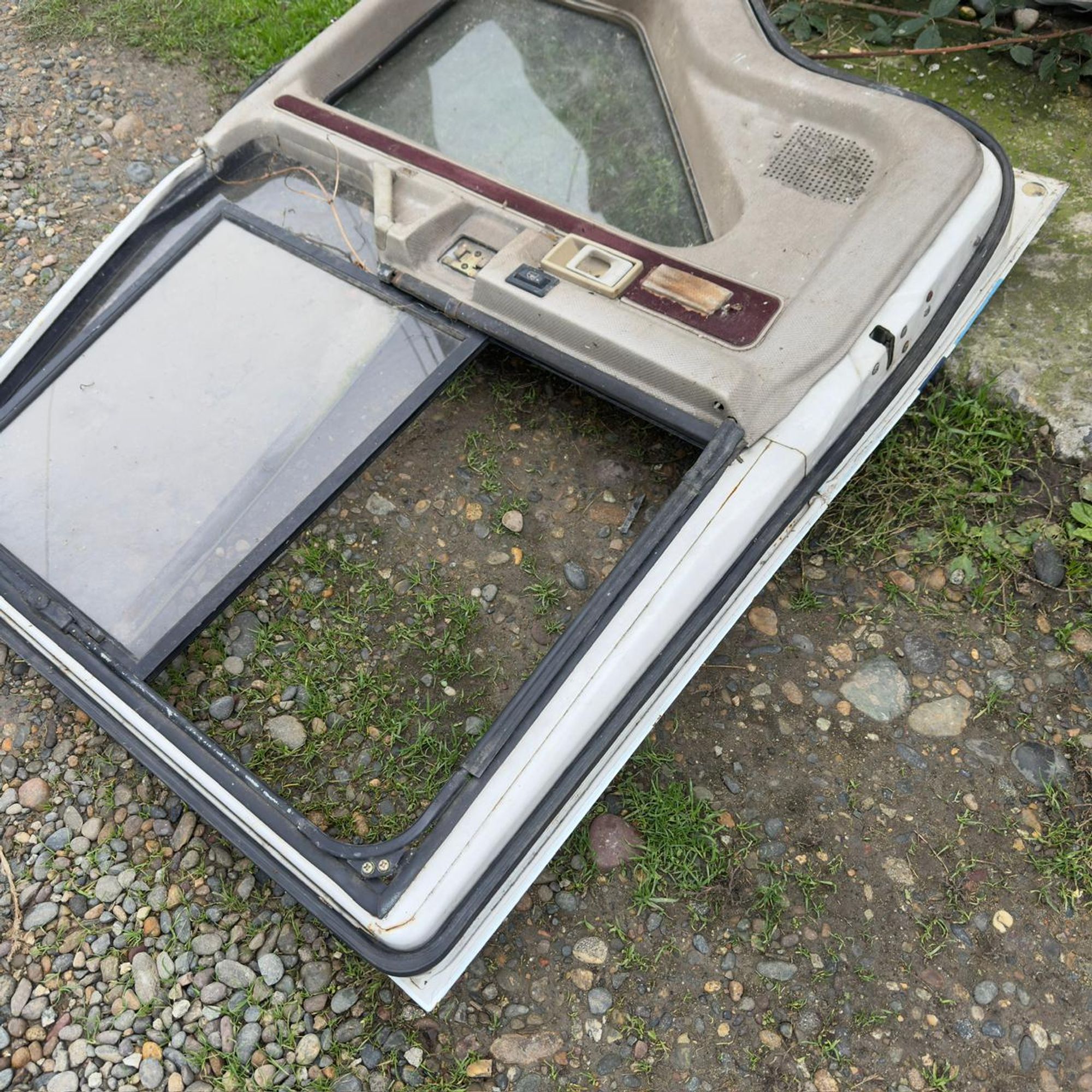 2222 Дверь передняя левая MITSUBISHI FUSO, 9999 рублей, Невинномысск