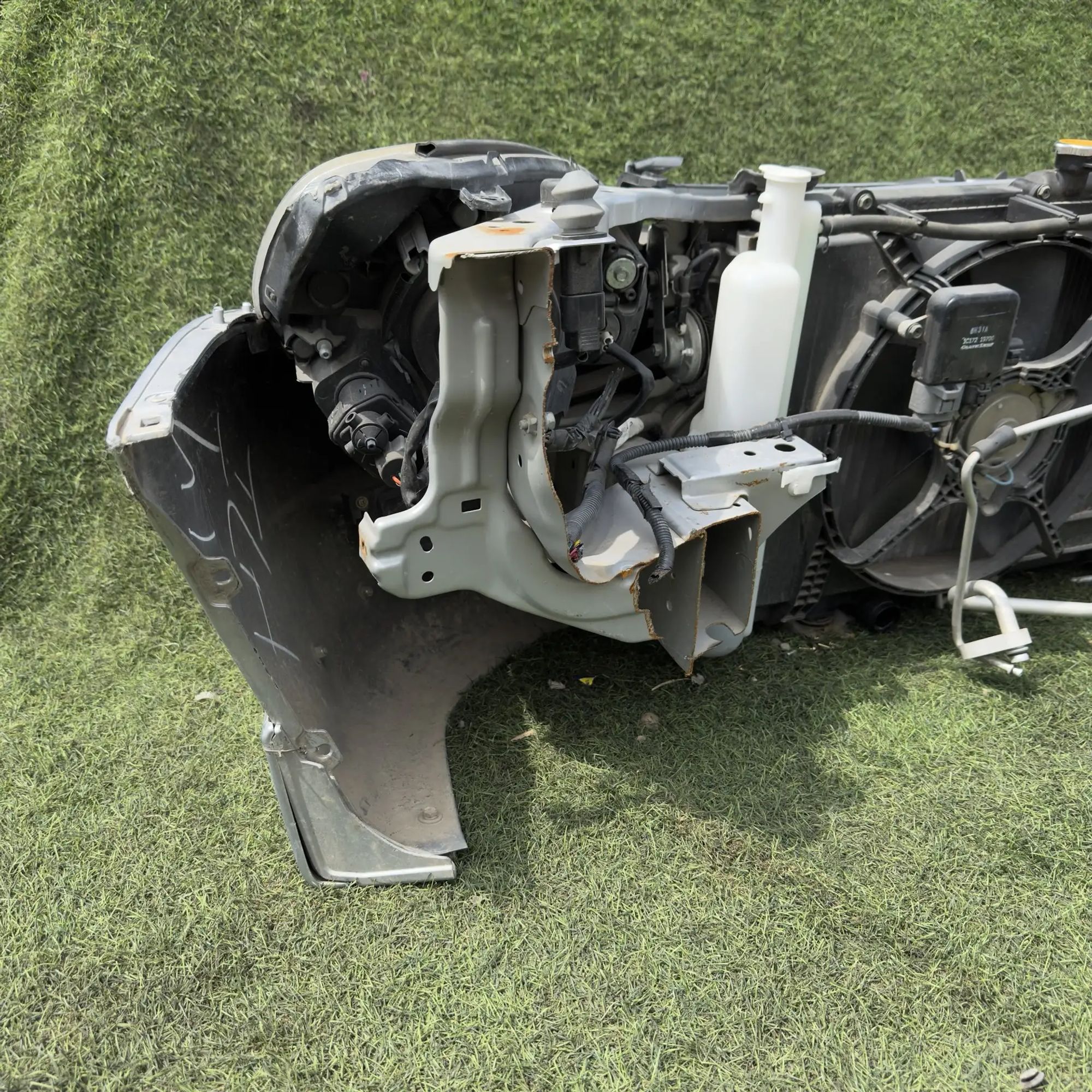 https://ycs.partsauto.market/partsauto-images/thmbs/userImages/772e461030aea93f4dbb6447c0f924d3/part/799b0075-3aee-4c9c-b2a6-02feaaa9e749_1778158164961.jpg