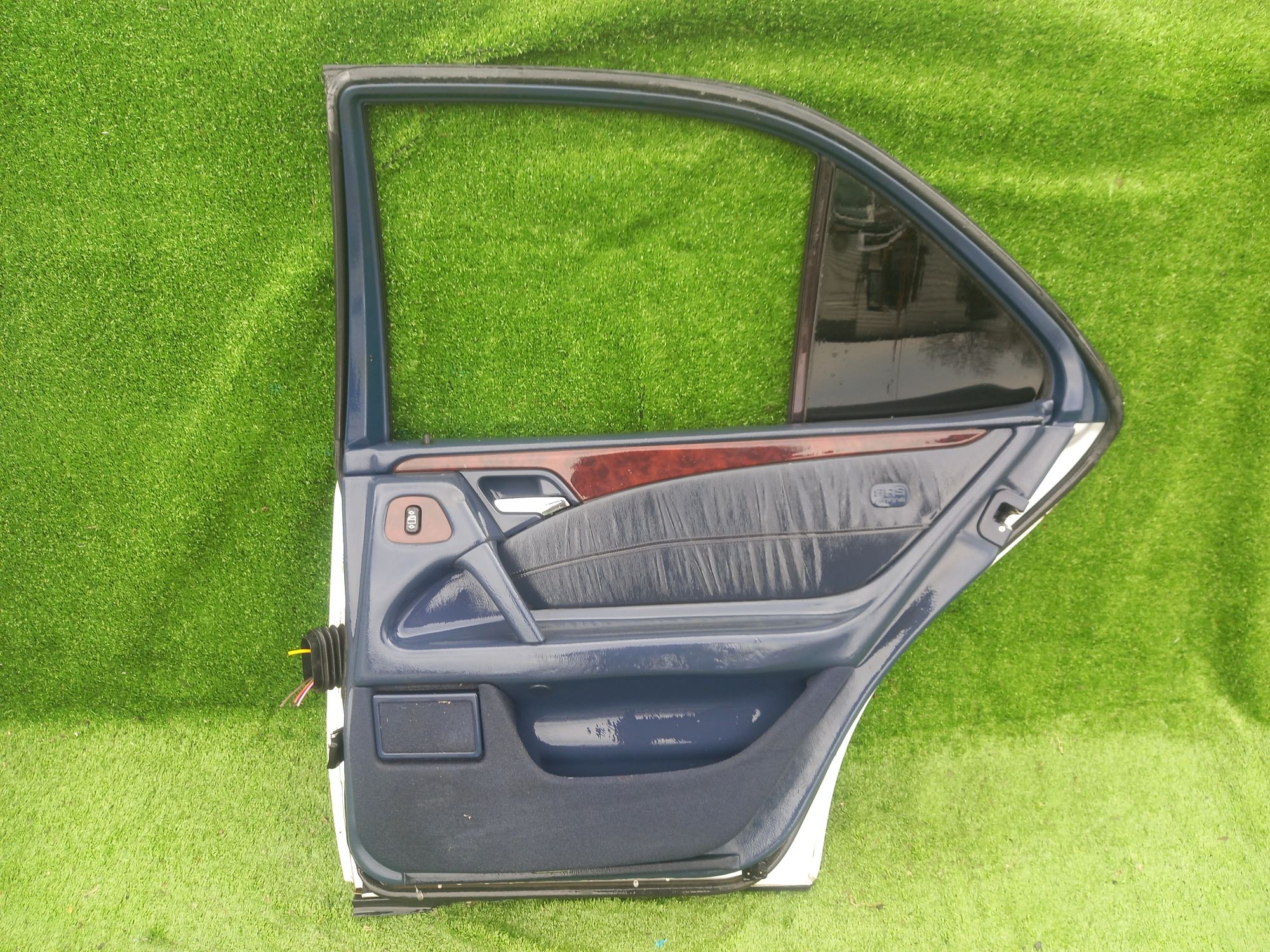 1976 дверь на MERCEDES-BENZ W220, 19500 рублей, Невинномысск