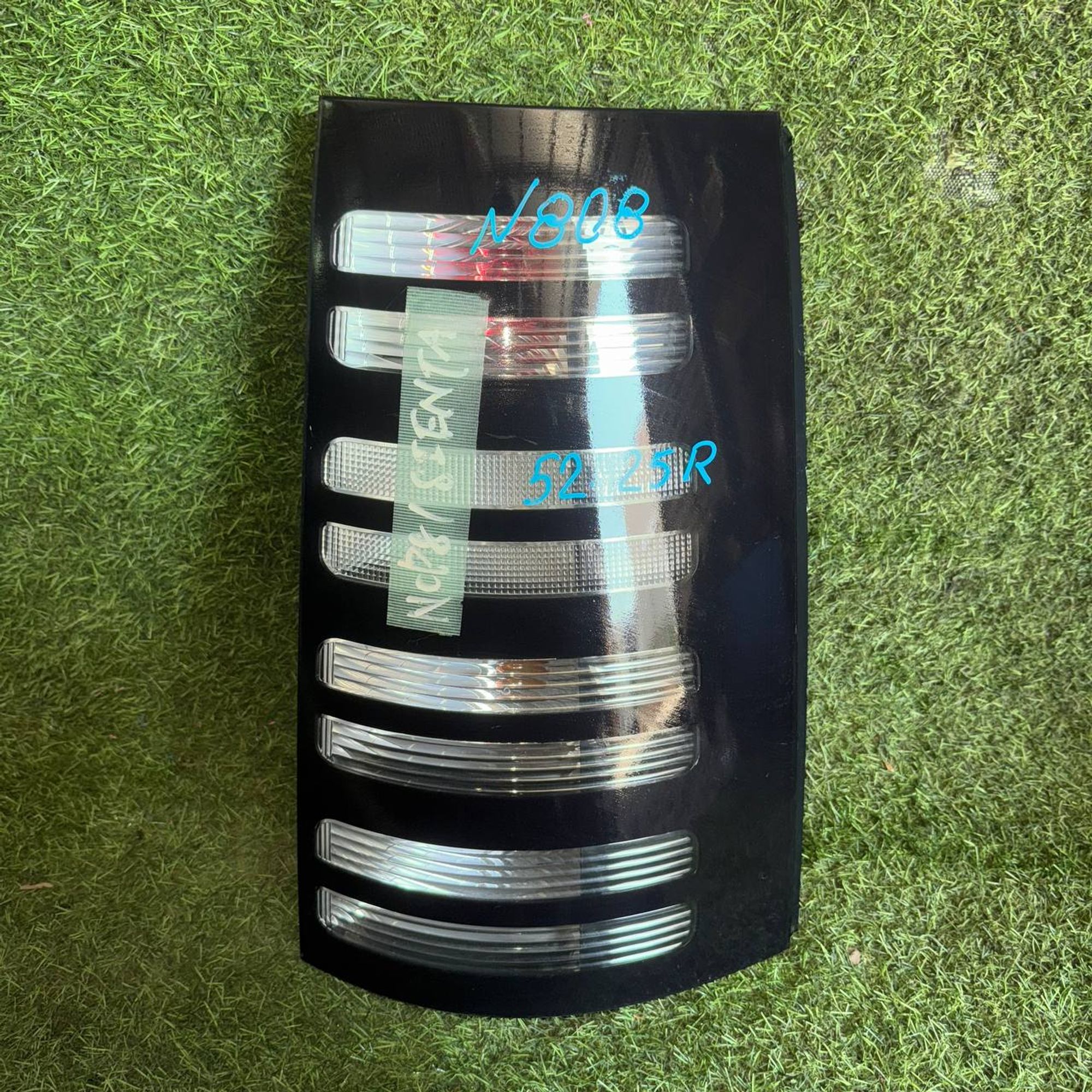 808 Фонарь задний правый TOYOTA SIENTA NCP81, 4500 рублей, Невинномысск