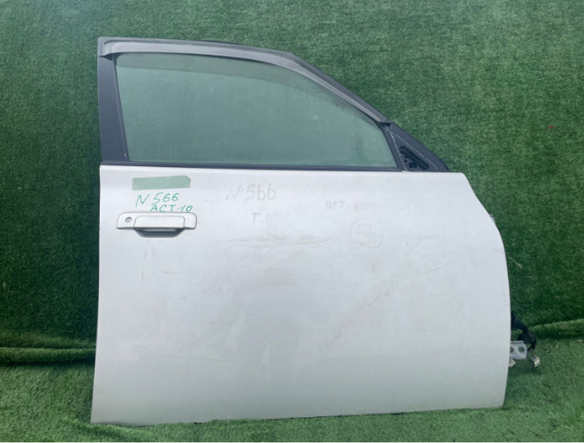 285 Дверь передняя правая Toyota Opa I 2002, 9500 рублей, Невинномысск