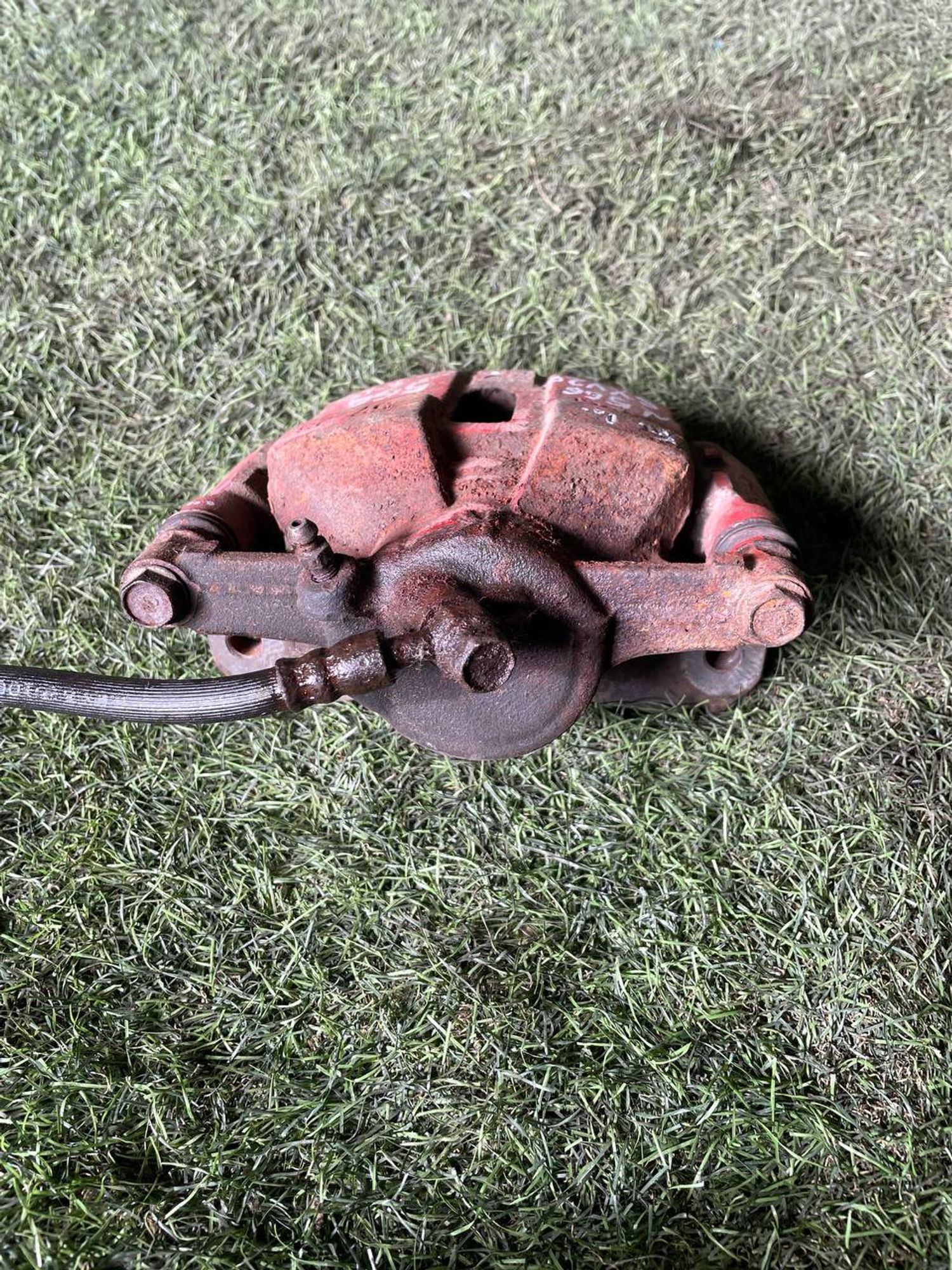 566 Суппорт тормозной передний левый TOYOTA GRACIA SVX20, 3000 рублей, Невинномысск