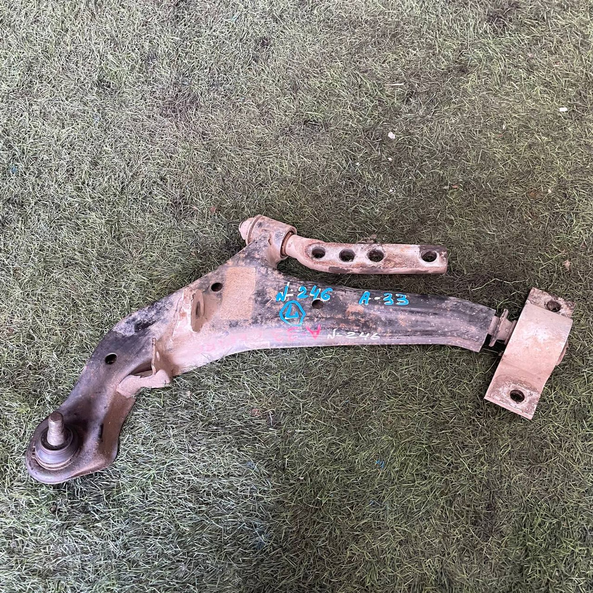 246 Рычаг передний левый нижний NISSAN CEFIRO A33, 1 рублей, Невинномысск