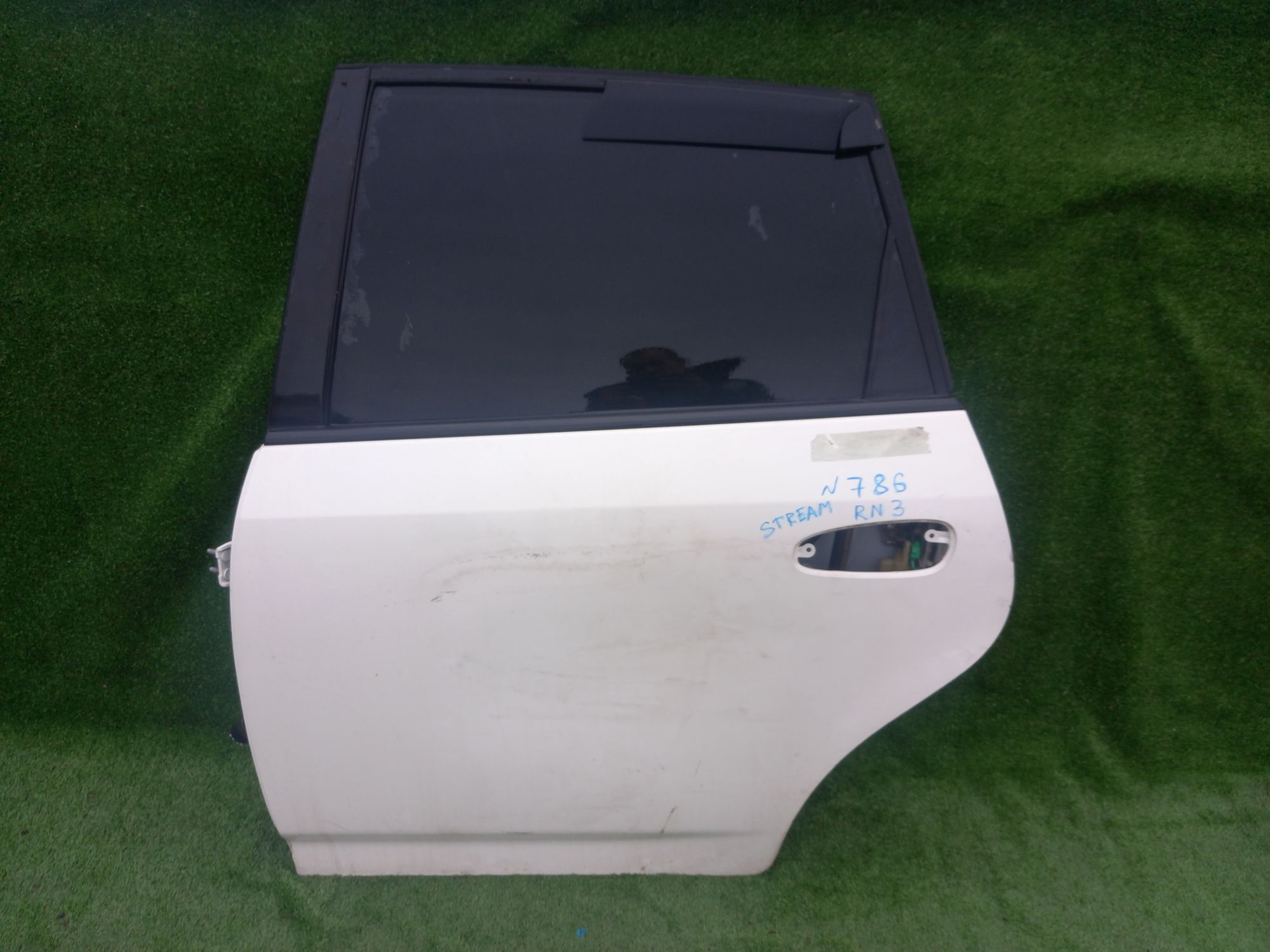 786 дверь на HONDA STREAM RN3, 7500 рублей, Невинномысск