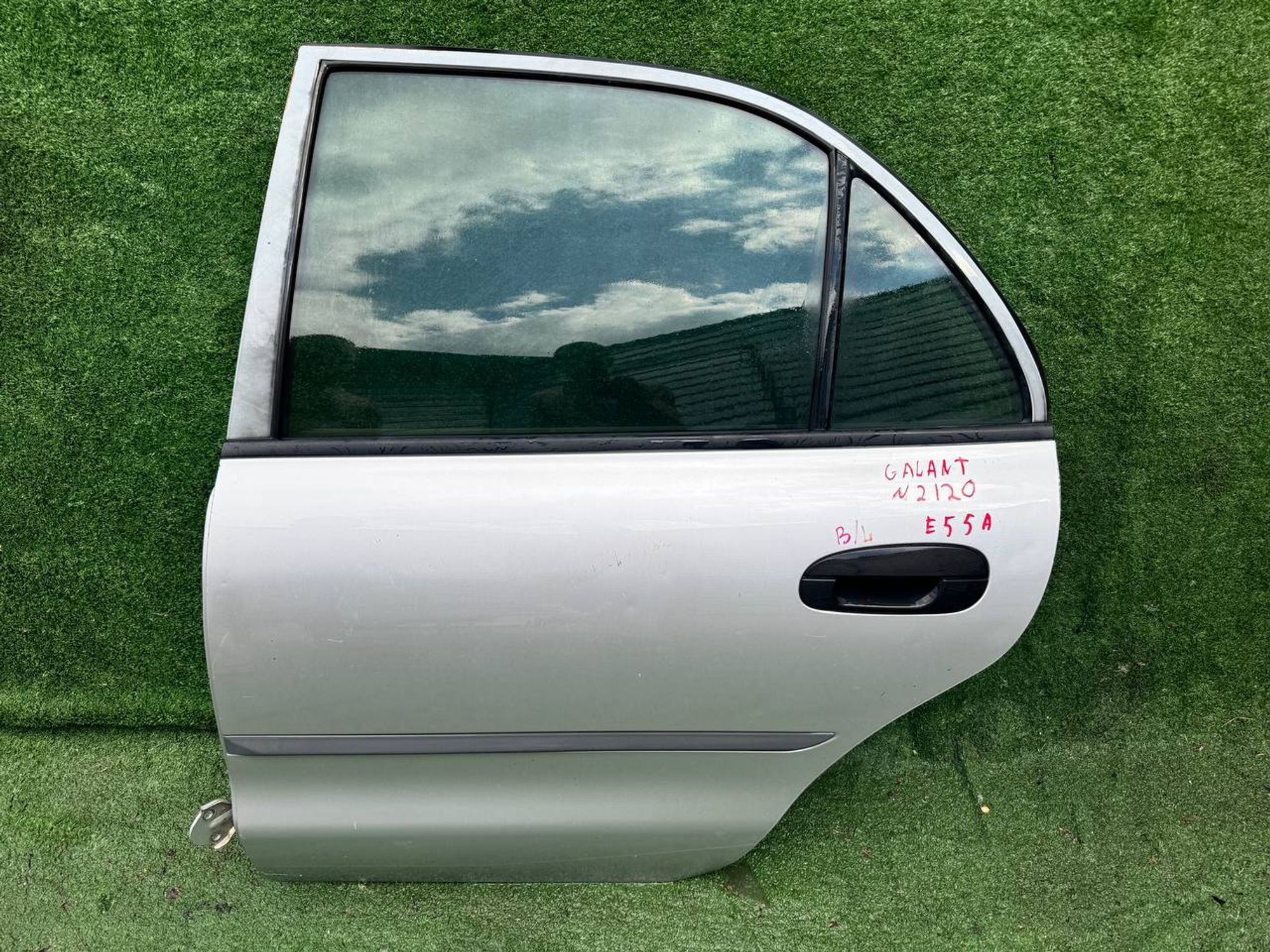 2120 дверь на MITSUBISHI GALANT E55A, 3500 рублей, Невинномысск