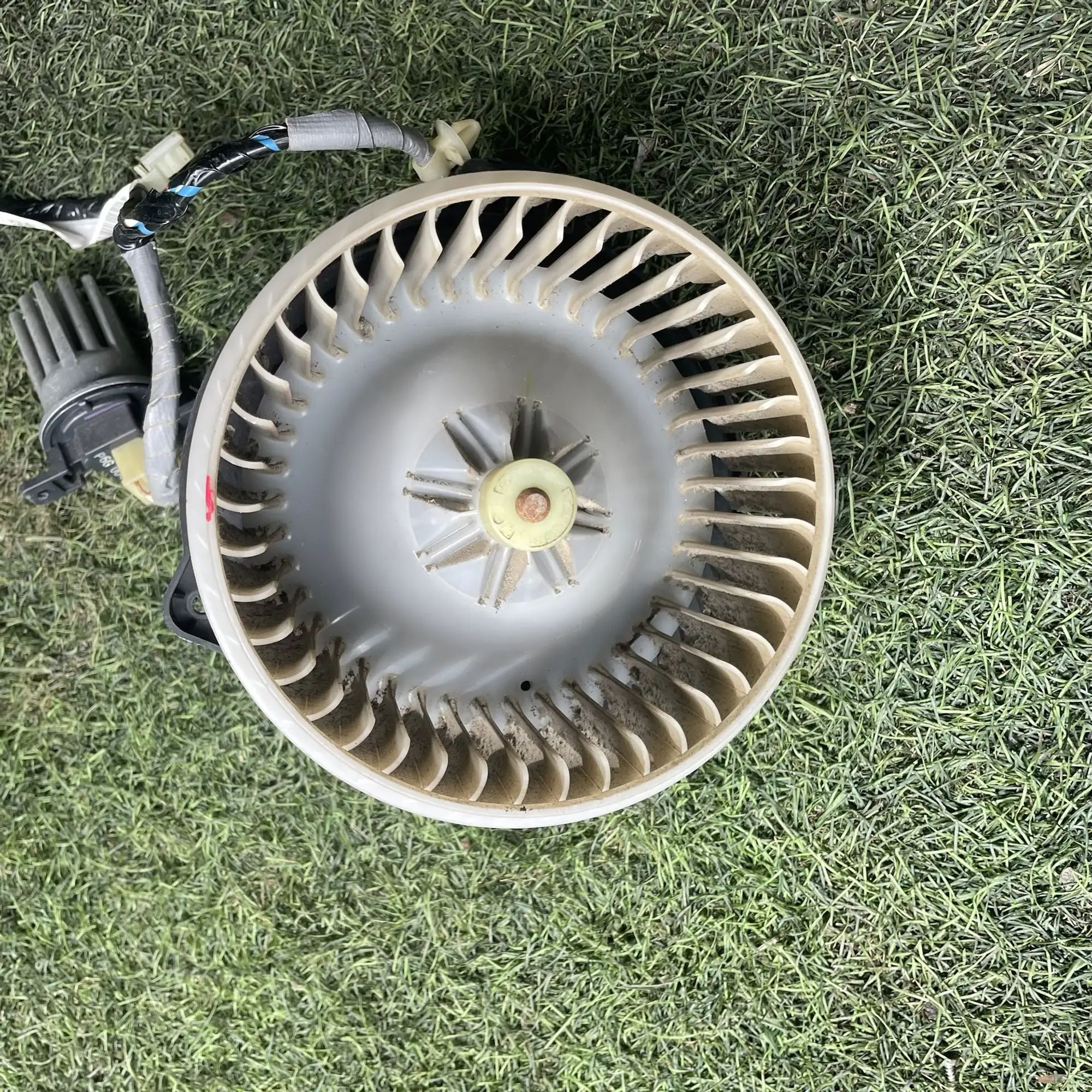 https://ycs.partsauto.market/partsauto-images/thmbs/userImages/772e461030aea93f4dbb6447c0f924d3/part/7b6a8f8a-e1d9-4ba7-bd16-5dbab3968741_1779097896300.jpg