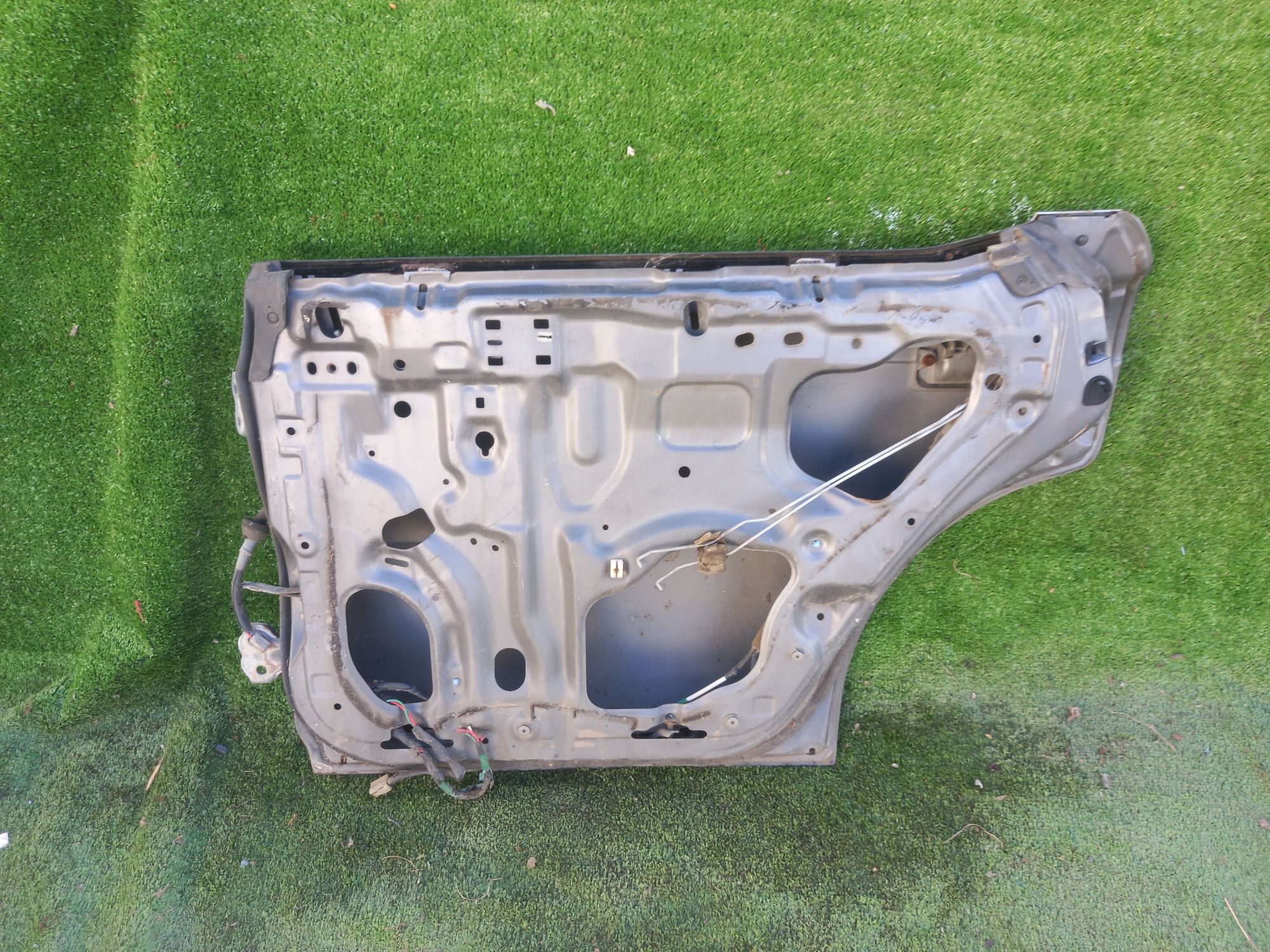 888 дверь на TOYOTA VISTA SV20, 5500 рублей, Невинномысск