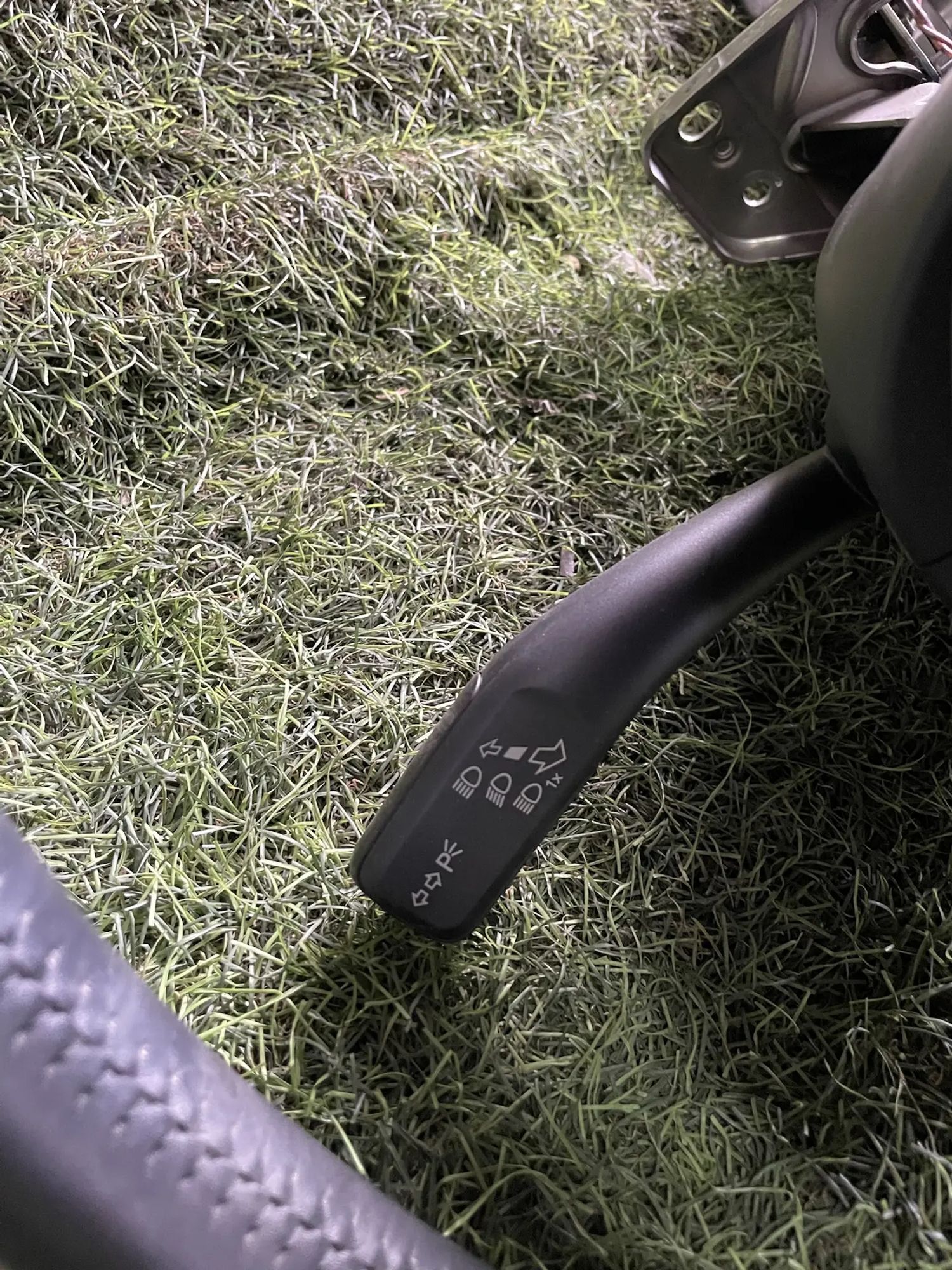https://ycs.partsauto.market/partsauto-images/thmbs/userImages/772e461030aea93f4dbb6447c0f924d3/part/7ce61684-a077-40d3-9c21-9ffaa7550a08_1778682110860.jpg