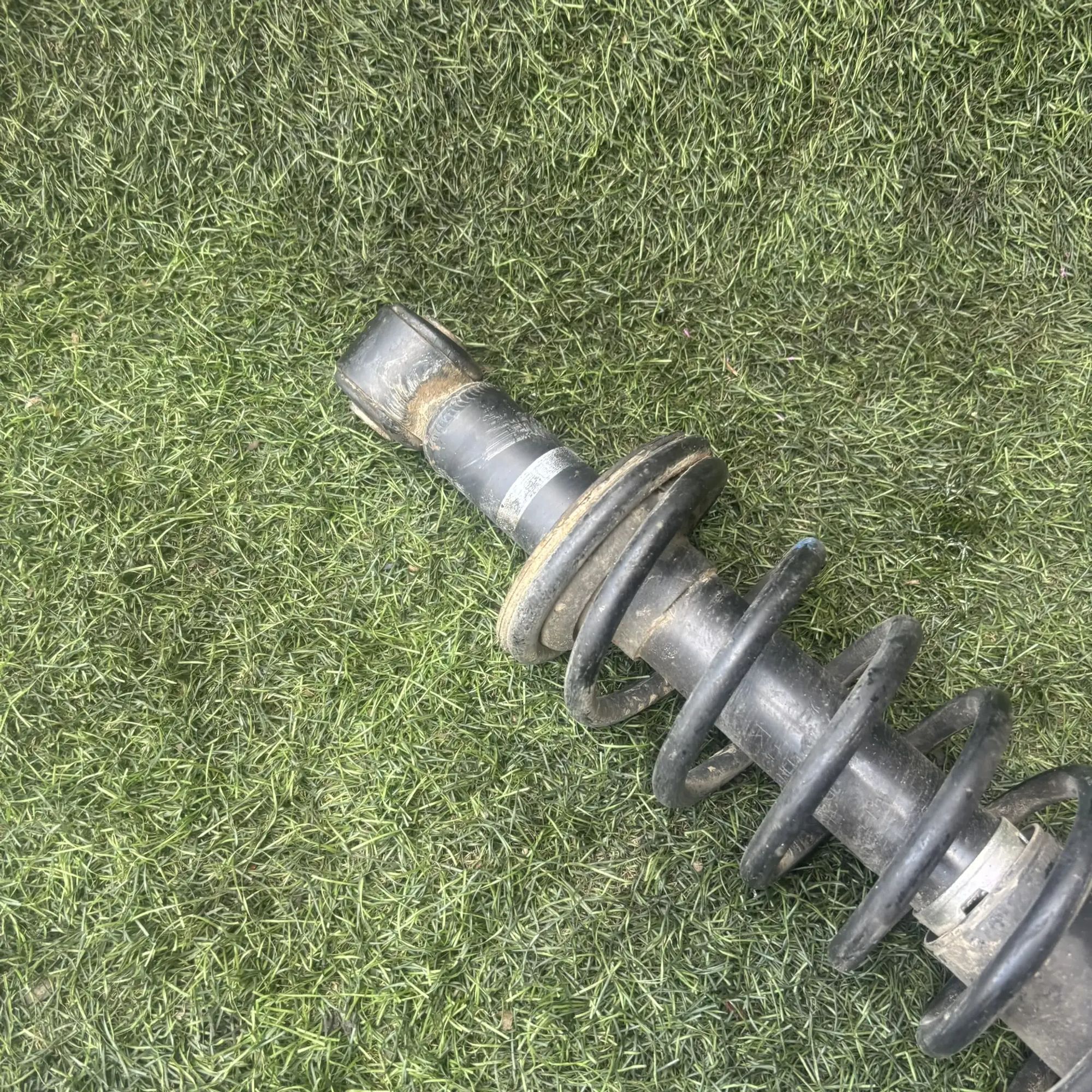 https://ycs.partsauto.market/partsauto-images/thmbs/userImages/772e461030aea93f4dbb6447c0f924d3/part/7cfb1b47-1cdb-45bb-b475-d9132910e10a_1776922038739.jpg
