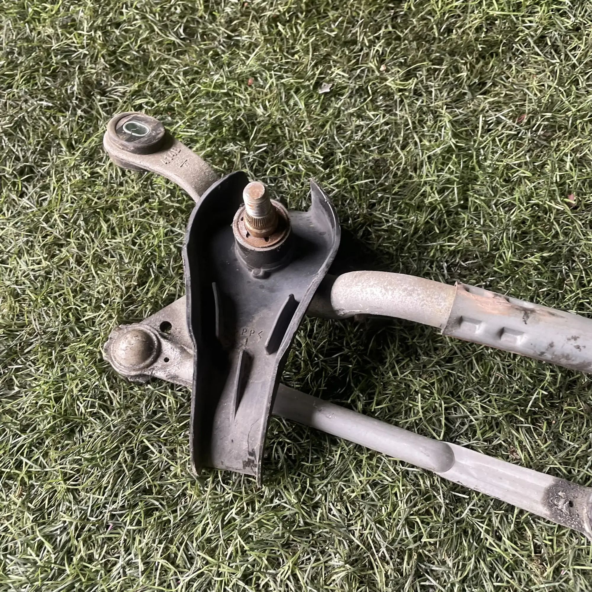 https://ycs.partsauto.market/partsauto-images/thmbs/userImages/772e461030aea93f4dbb6447c0f924d3/part/7d07945d-97d0-48a6-8e01-b46d1b68657d_1776941053721.jpg