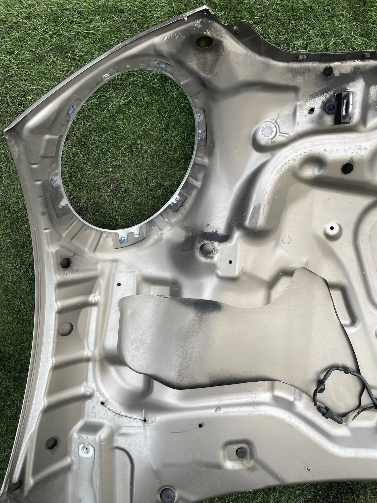 https://ycs.partsauto.market/partsauto-images/thmbs/userImages/772e461030aea93f4dbb6447c0f924d3/part/7d379164-d03b-43a5-9404-e7ce57af4725_1778567517561.jpg