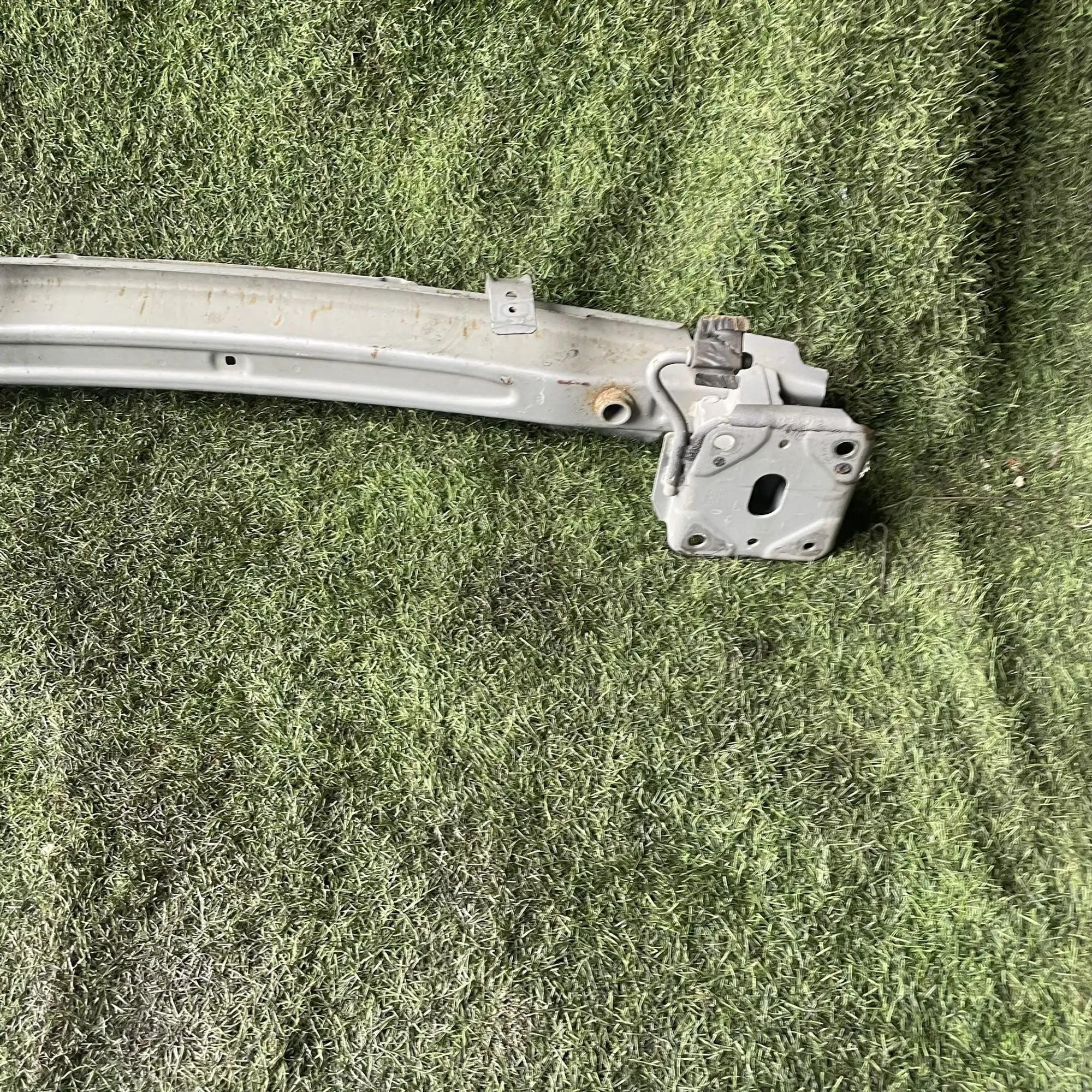 https://ycs.partsauto.market/partsauto-images/thmbs/userImages/772e461030aea93f4dbb6447c0f924d3/part/7d4576dd-d037-4d9a-a61c-797d097478a7_1776939962752.jpg