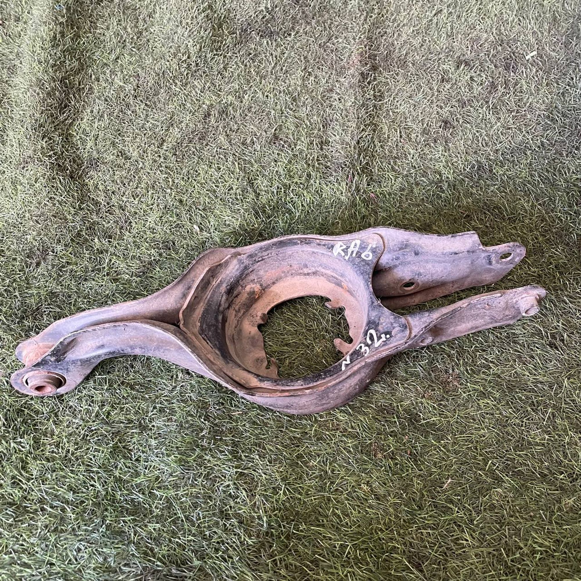 32 Рычаг задний поперечный нижний Honda Odyssey RA6, 3000 рублей, Невинномысск