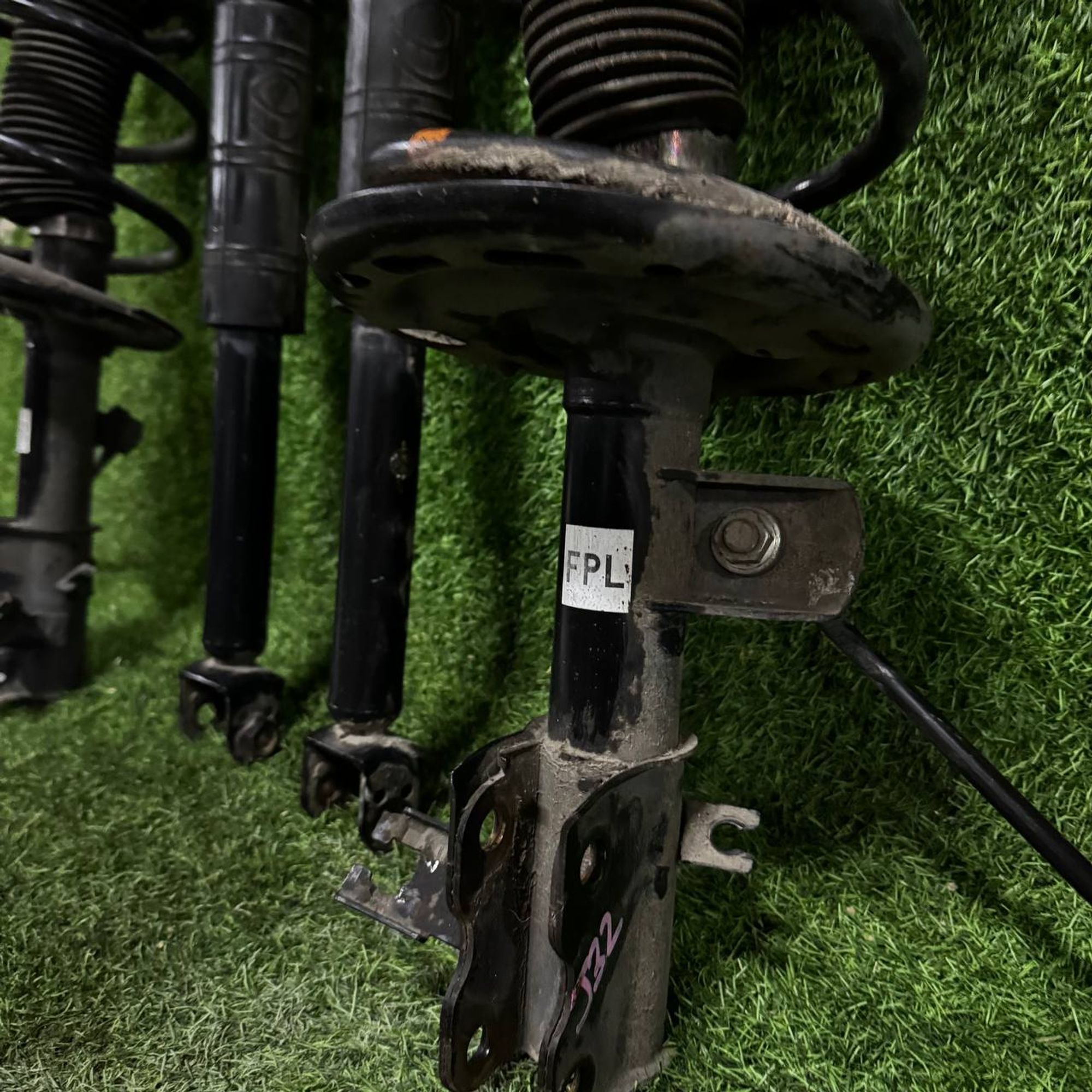 https://ycs.partsauto.market/partsauto-images/thmbs/userImages/772e461030aea93f4dbb6447c0f924d3/part/7de873f6-793a-4612-bd9f-06275d8a4c4e_1733408085620.jpg