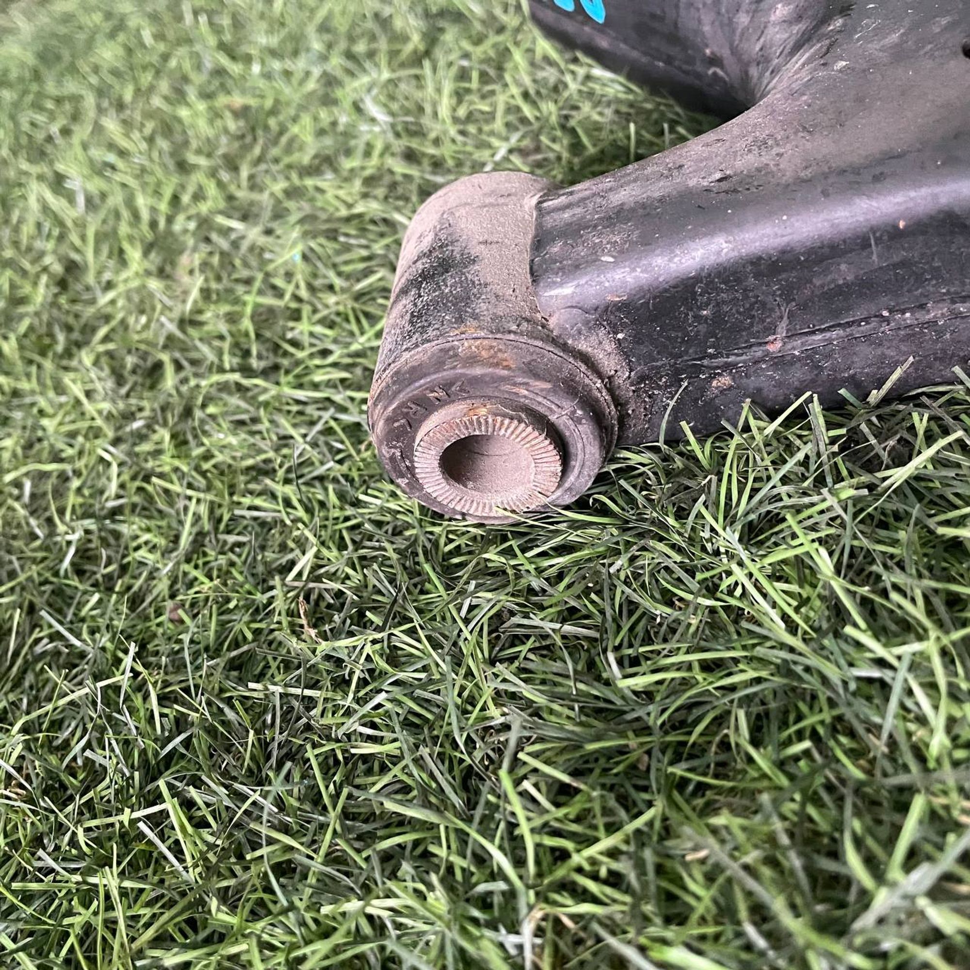 174 Рычаг передний левый нижний TOYOTA SPRINTER AE111, 3500 рублей, Невинномысск