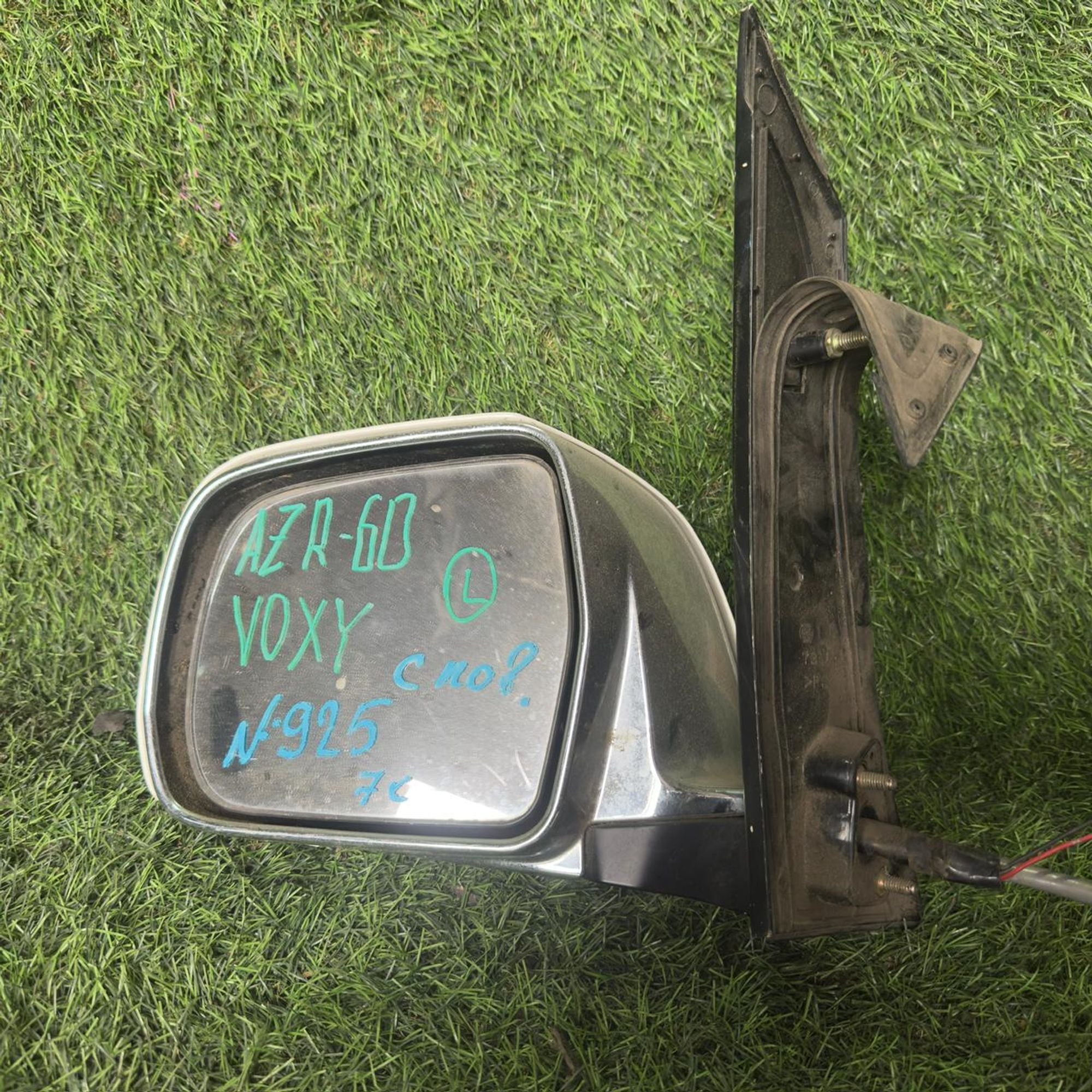 925 Зеркало боковое левое TOYOTA VOXY AZR60, 7500 рублей, Невинномысск