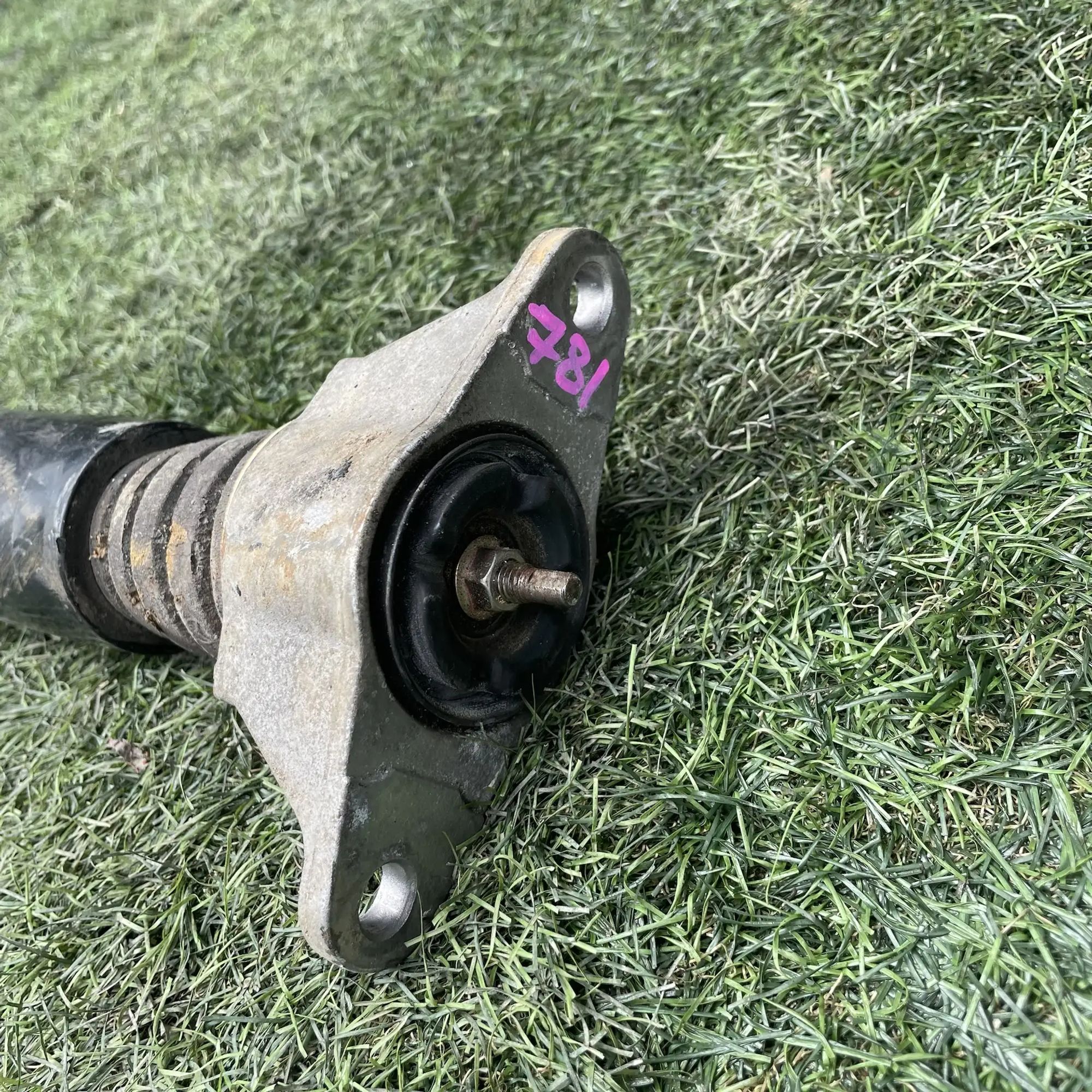 https://ycs.partsauto.market/partsauto-images/thmbs/userImages/772e461030aea93f4dbb6447c0f924d3/part/7e7e5631-f3e2-42cf-a901-2053bd8b3148_1779175864057.jpg