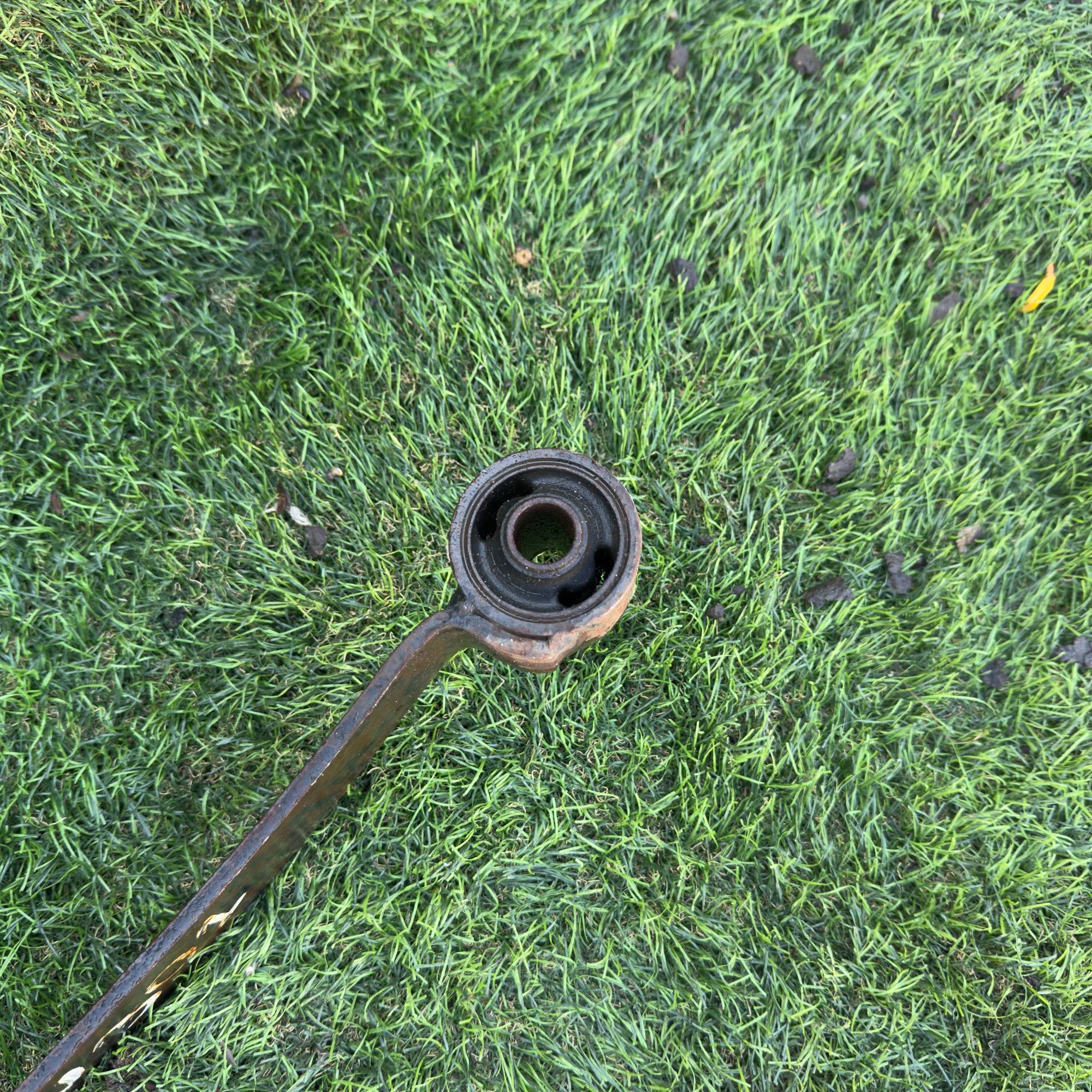 301 Балка поперечная MITSUBISHI RVR N23W, 1 рублей, Невинномысск