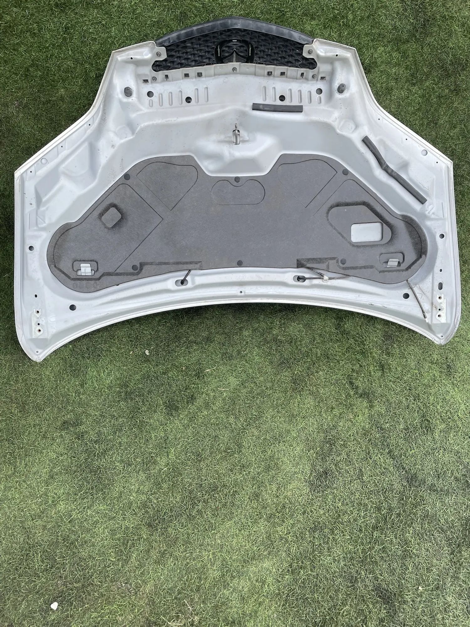 https://ycs.partsauto.market/partsauto-images/thmbs/userImages/772e461030aea93f4dbb6447c0f924d3/part/7ebac953-8600-443f-bb8f-460bdc6400fc_1778567295690.jpg