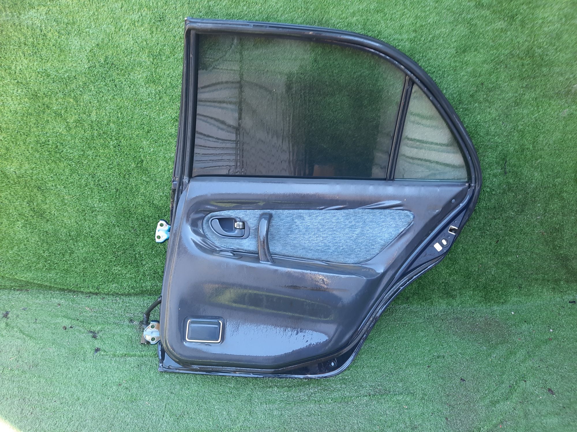 1384 дверь на MITSUBISHI GALANT E54A, 4500 рублей, Невинномысск