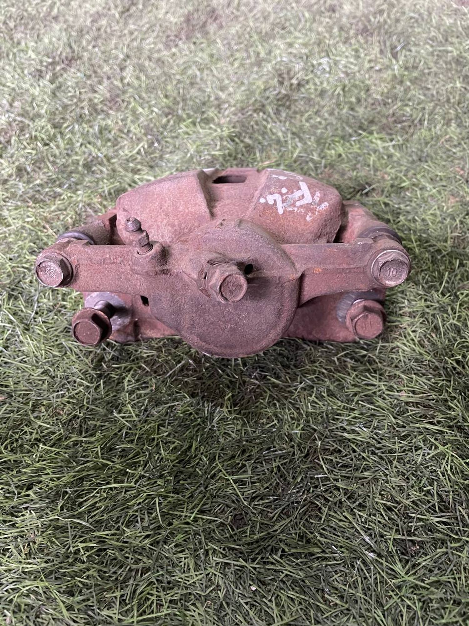 235 Суппорт тормозной передний левый TOYOTA VISTA SV40, 3000 рублей, Невинномысск